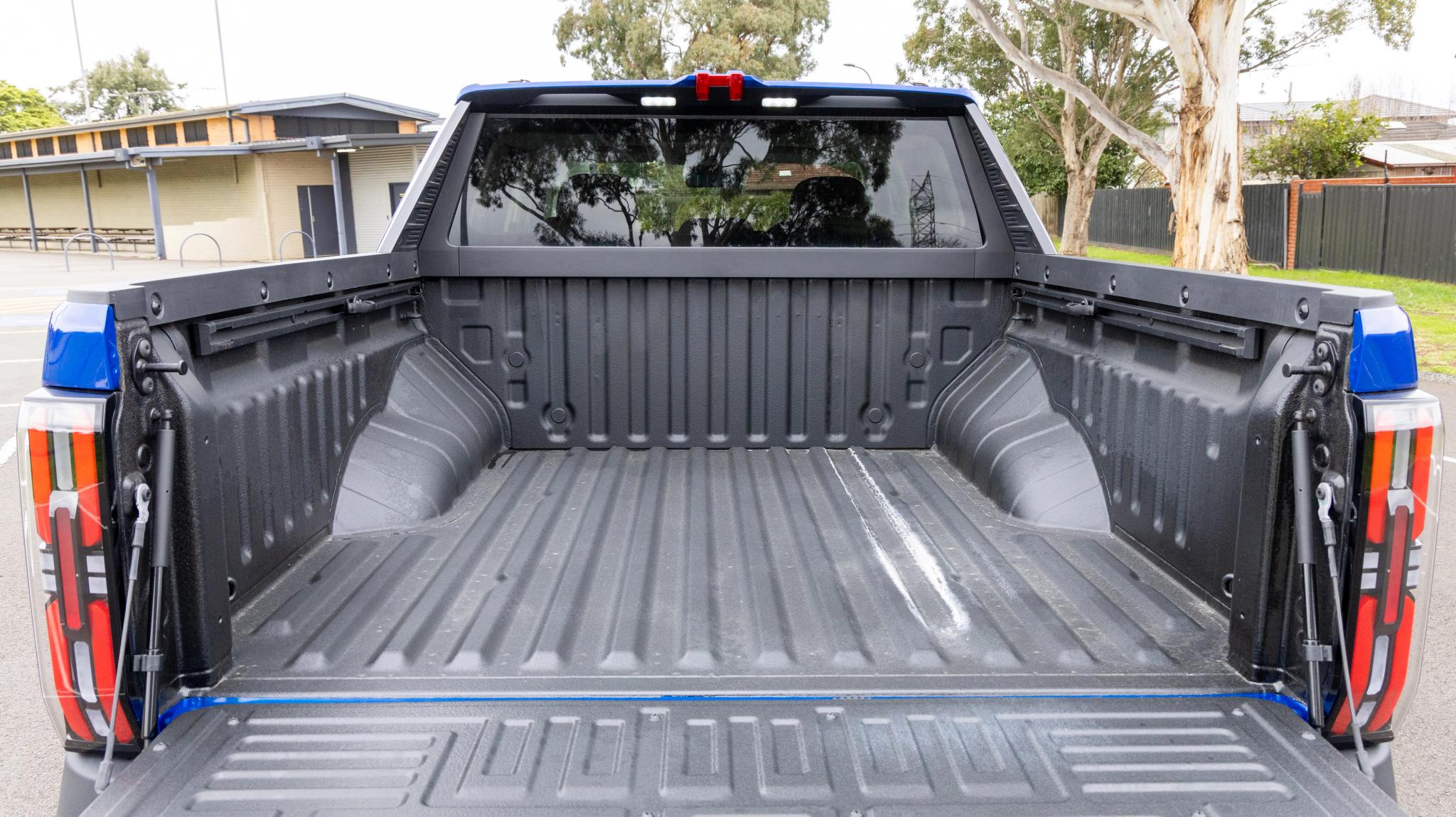 2026 MG U9 tray