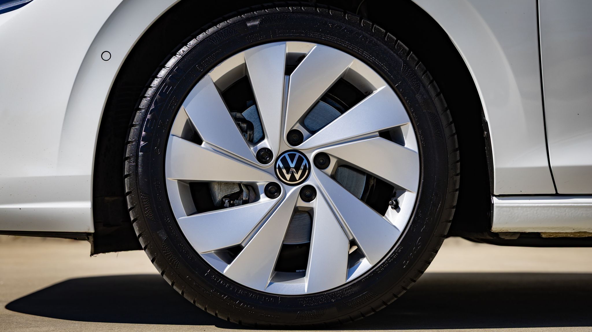 2026 Volkswagen Golf alloy wheel
