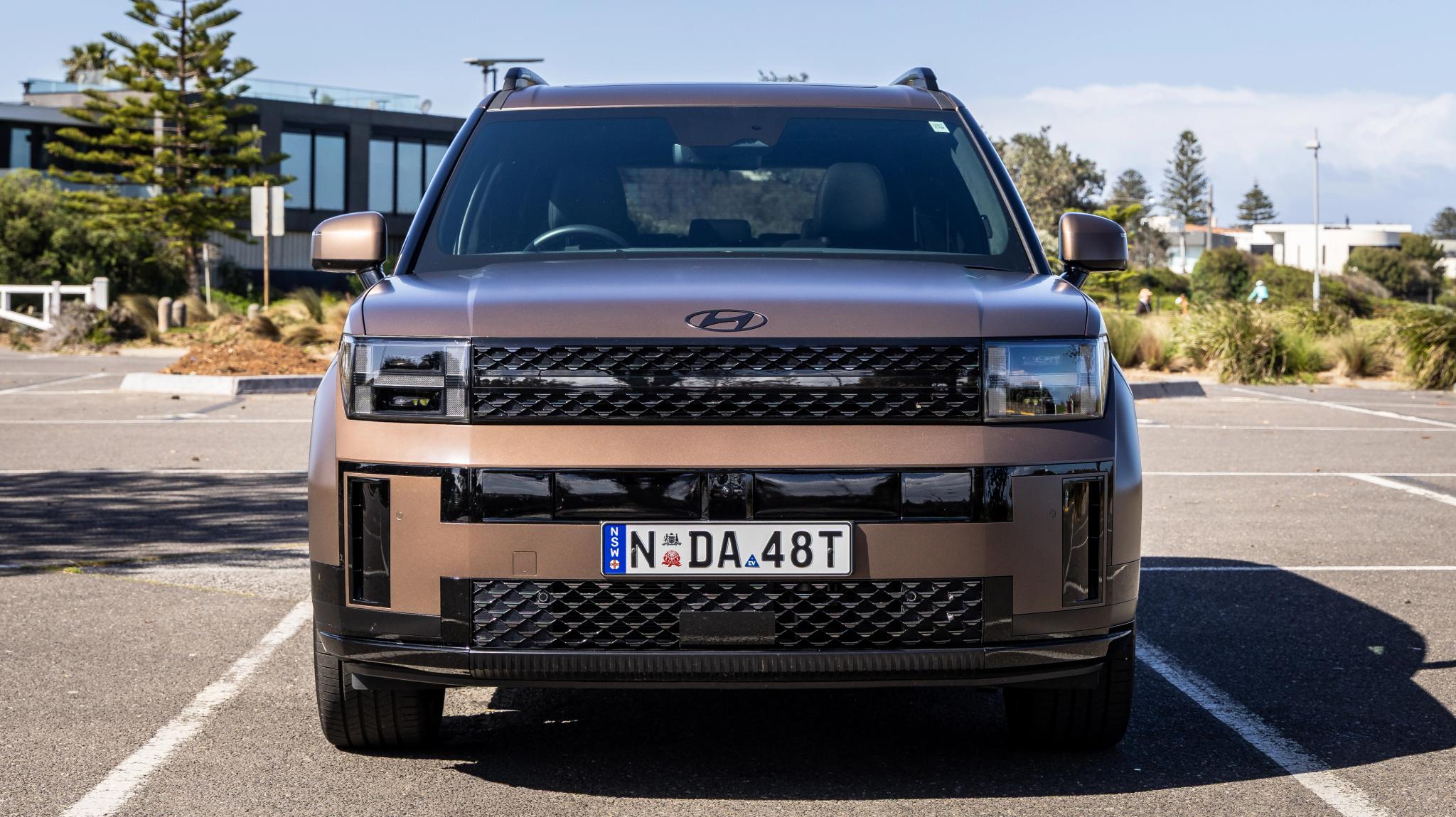 2026 Hyundai Santa Fe Hybrid front