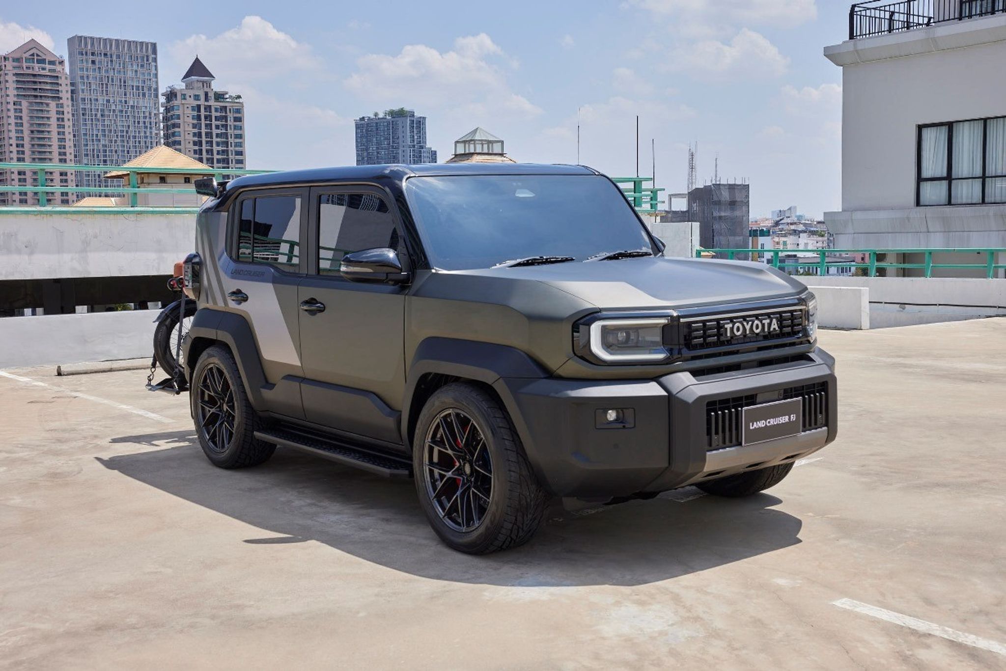 Toyota reveals four custom FJ Cruisers it has no plans to sell - Image 2