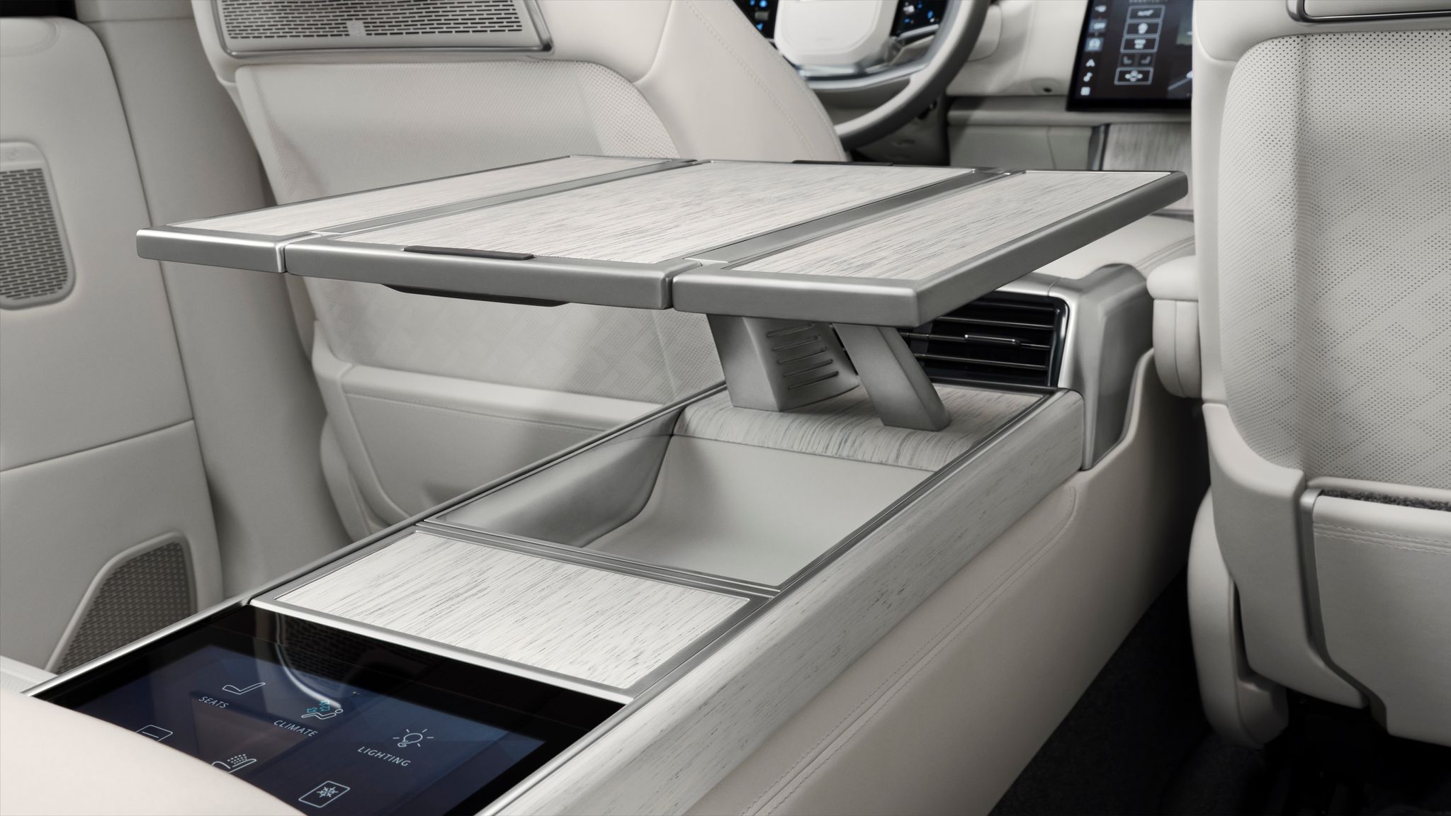 Range Rover SV Ultra lands in Australia from $472,400 with world-first audio tech - Image 6