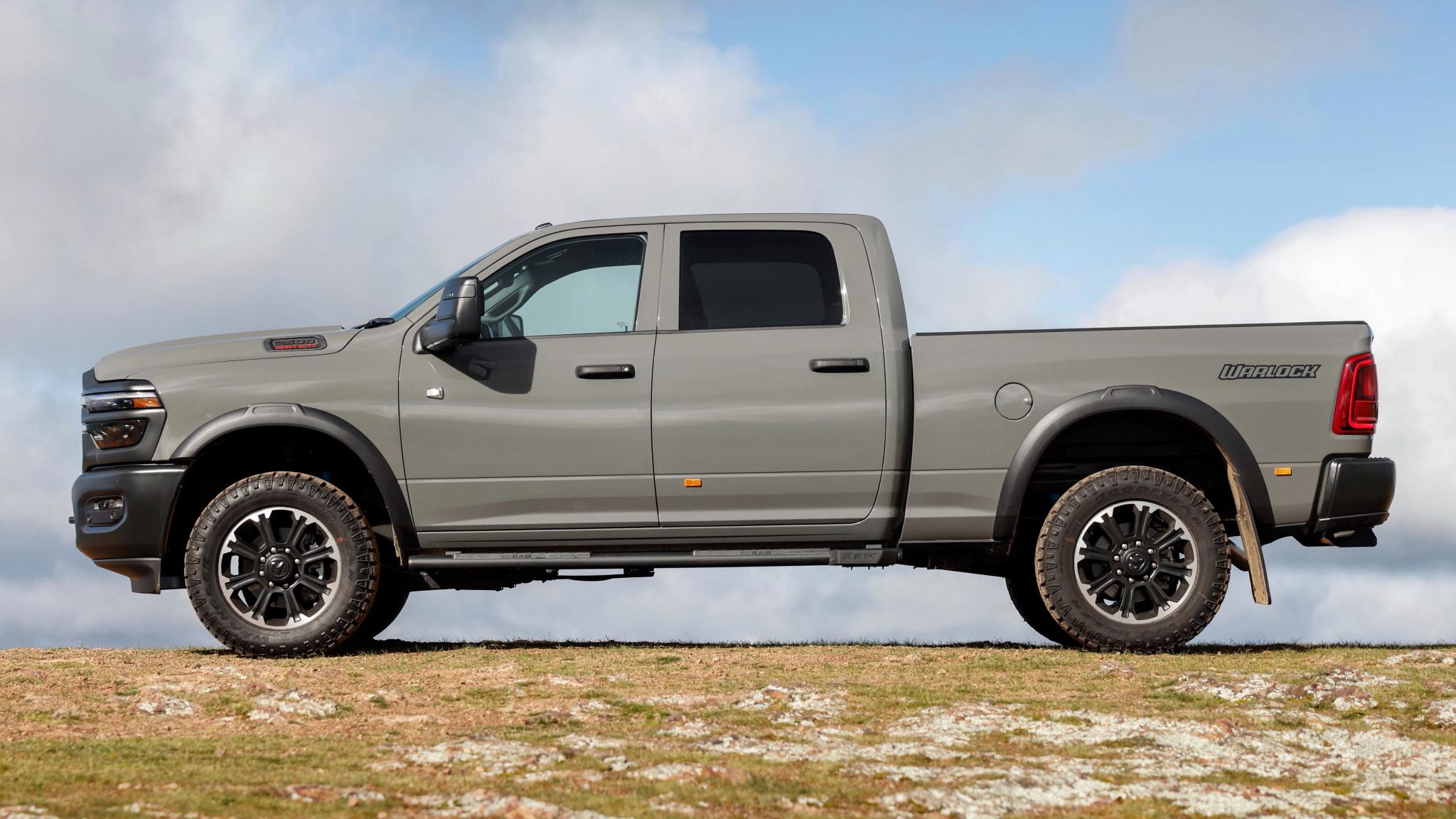 Ram 2500 Warlock HEMI V8 side profile