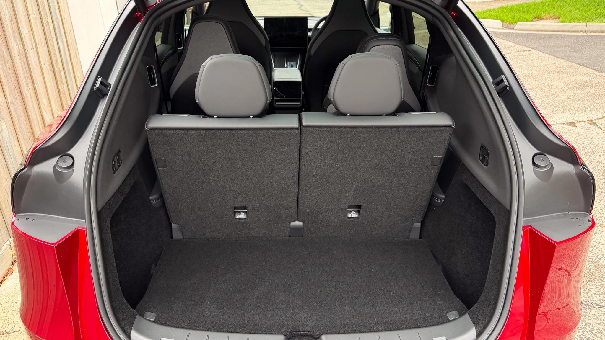 2026 Tesla Model Y L review - Image 11