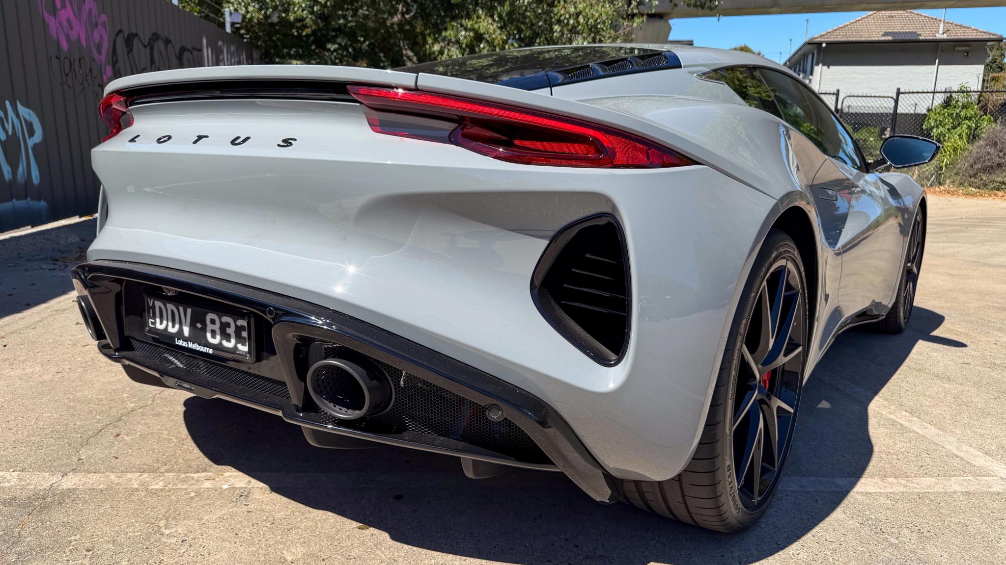 2026 Lotus Emira Turbo SE review - Image 2