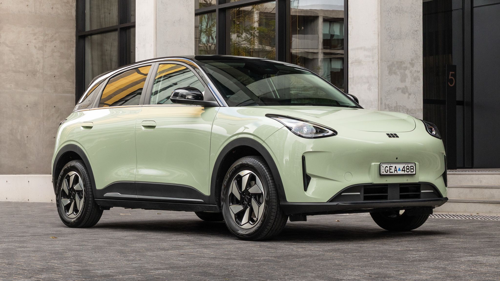 Geely EX2