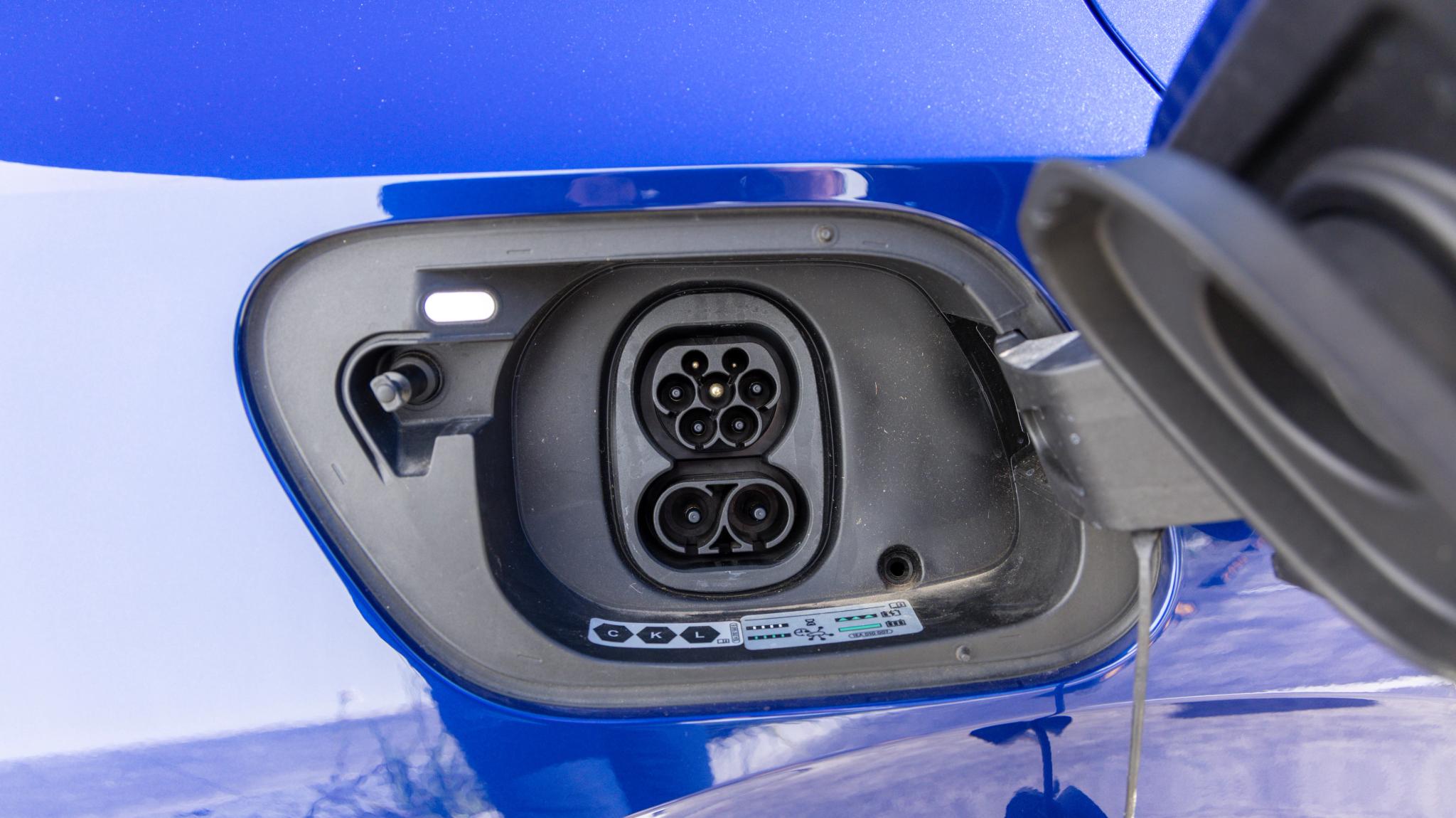 2026 Volkswagen ID.4 Pro charging port