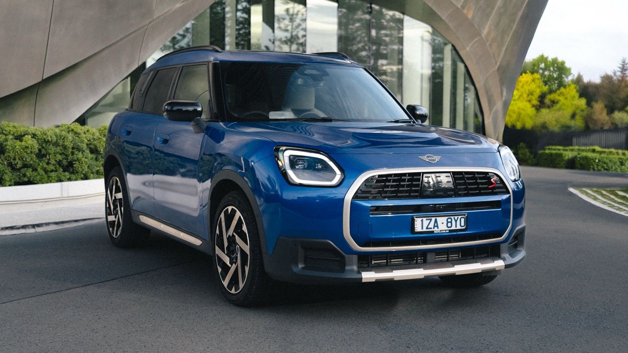 Mini Countryman gains mild-hybrid power and longer electric range