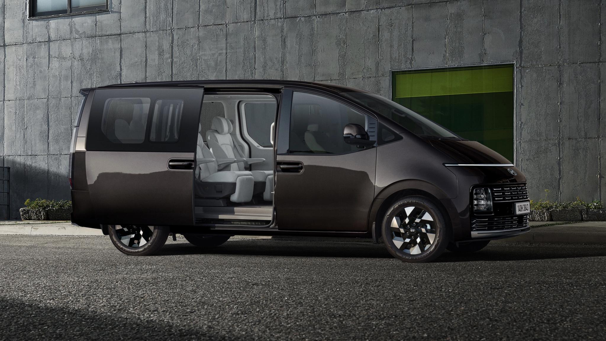 Hyundai Staria goes hybrid for 2027 with an electric van to follow - Image 2