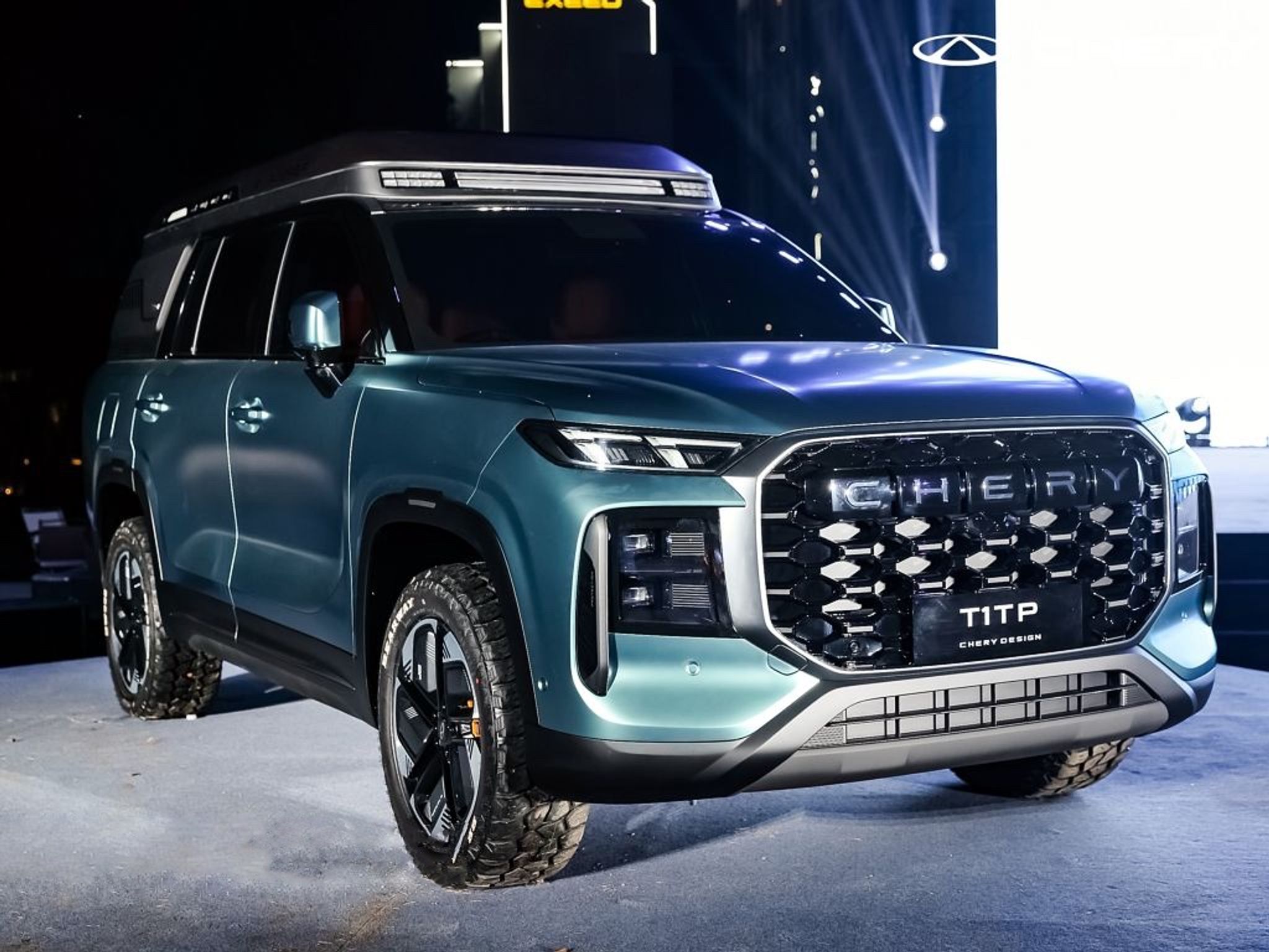 Chery Tiggo 6=1 concept