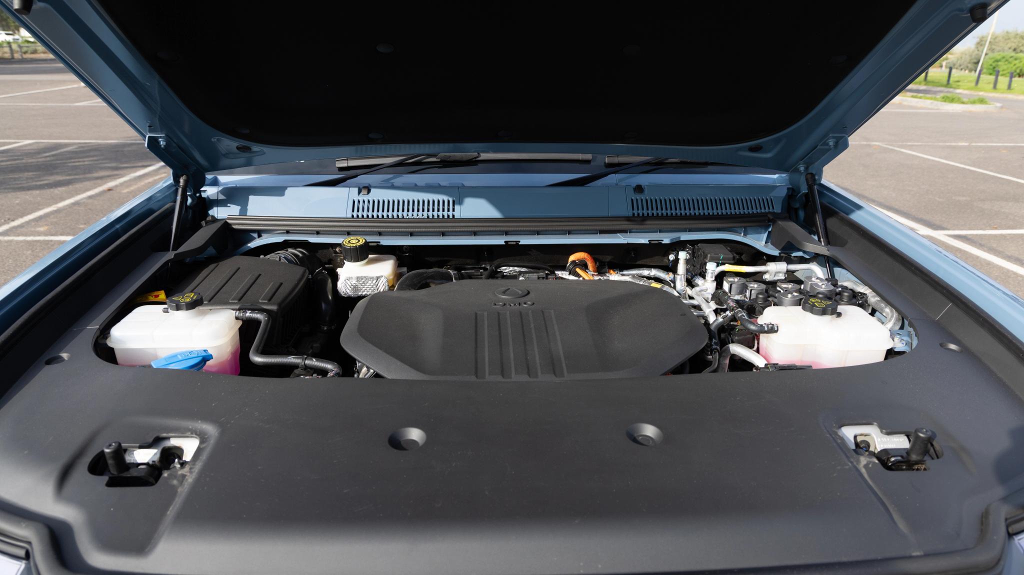 2026 Denza B5 under bonnet