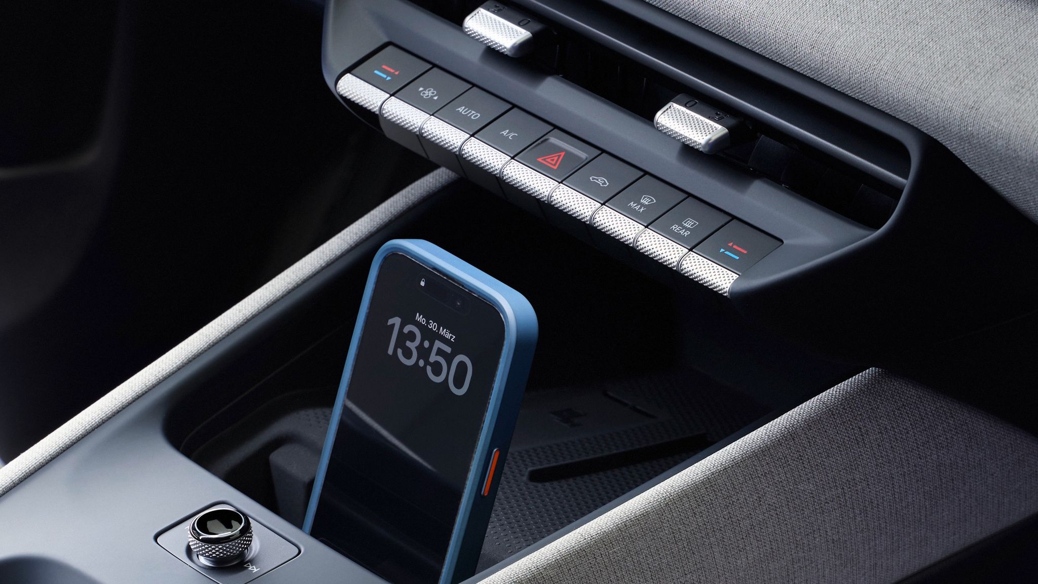 2026 Volkswagen ID. Polo revealed as the first electric Polo ever - Image 7