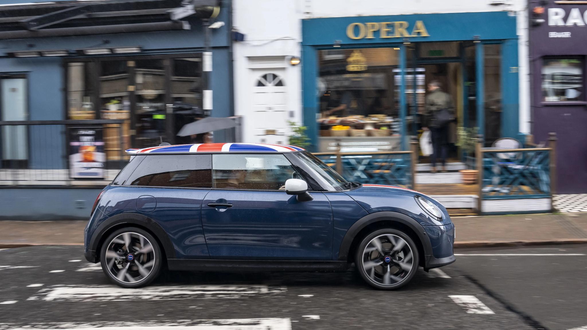  2026 MINI Cooper Oxford Edition limited to just 40 units in Australia - Image 6