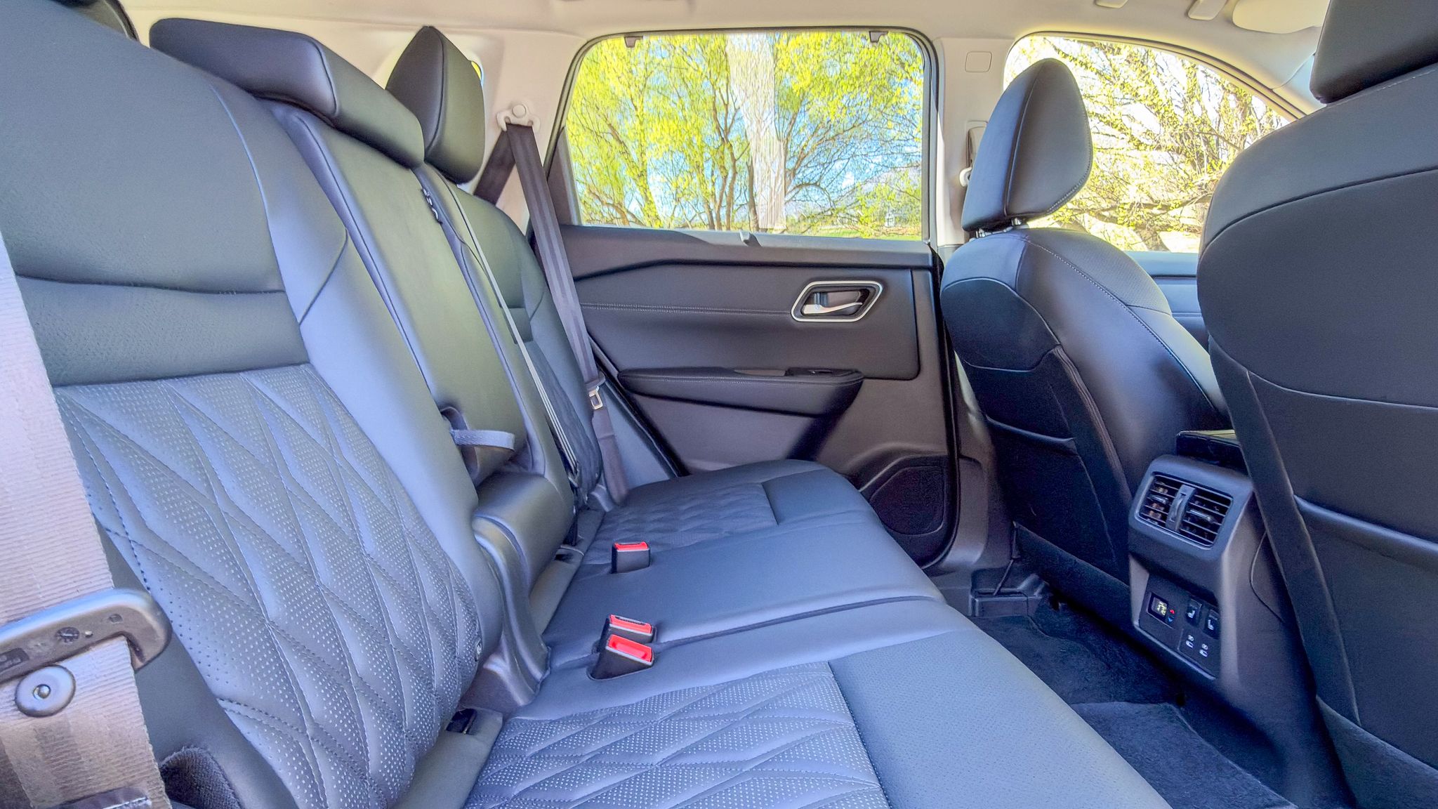 2026 Nissan X-Trail e-Power rear seats