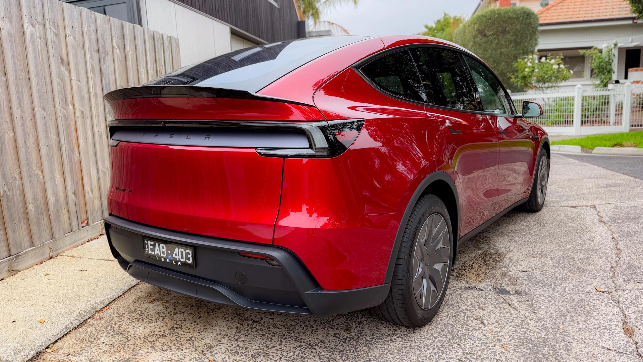 2026 Tesla Model Y L review - Image 4