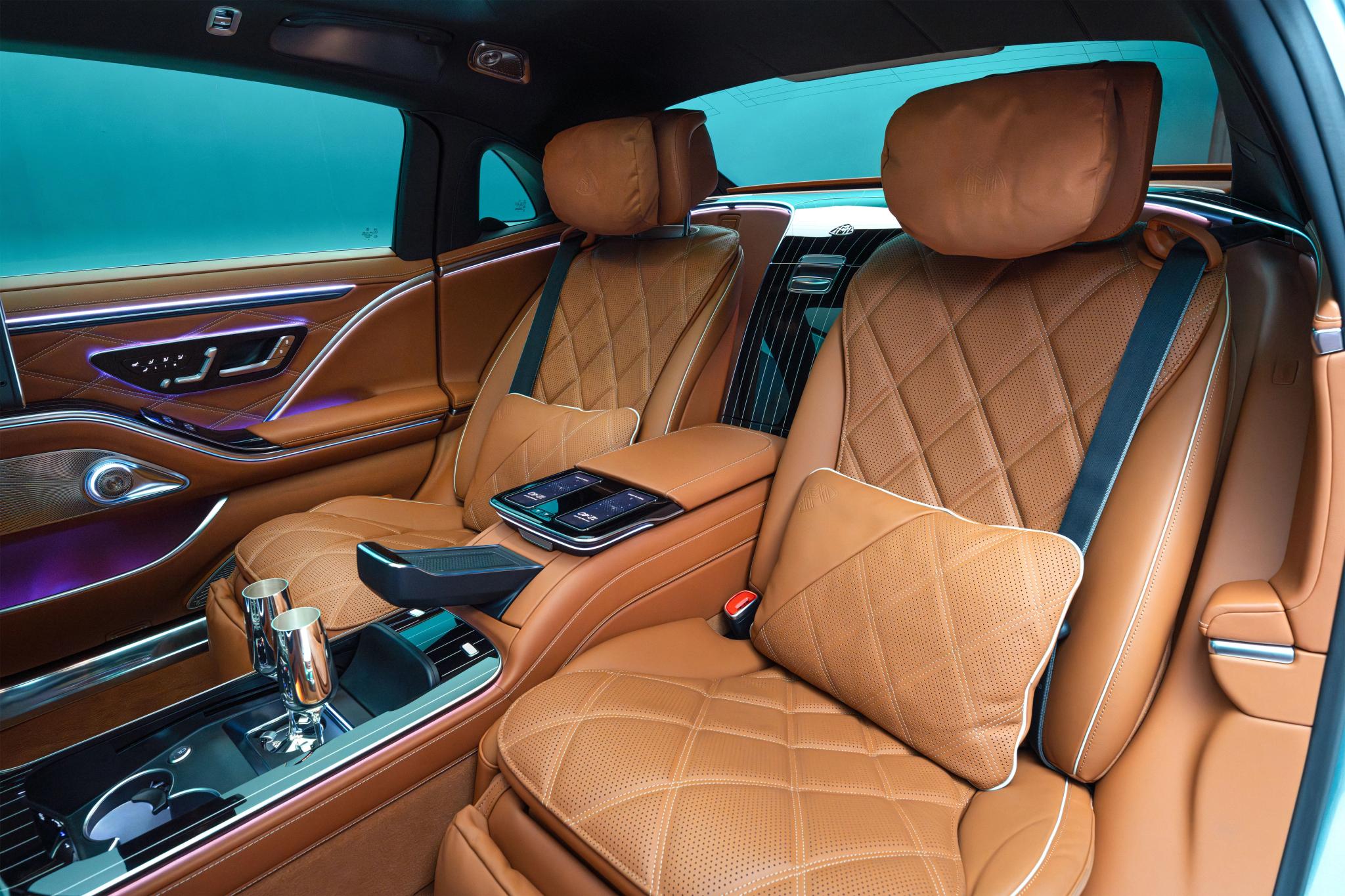 2027 Mercedes-Maybach S-Class facelifted luxury limousine interior