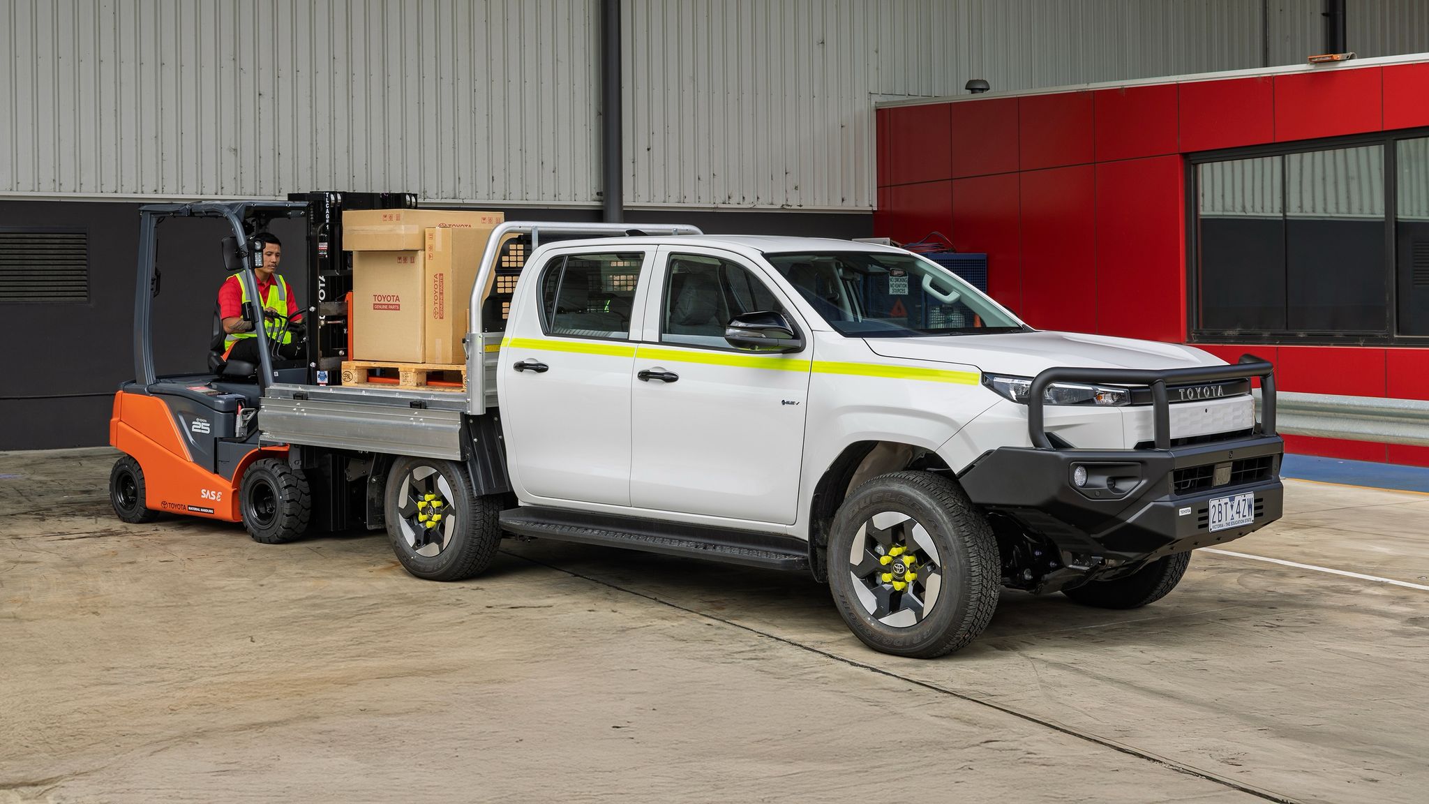 Toyota HiLux BEV priced from $74,990 as Australia's first electric HiLux arrives - Image 3