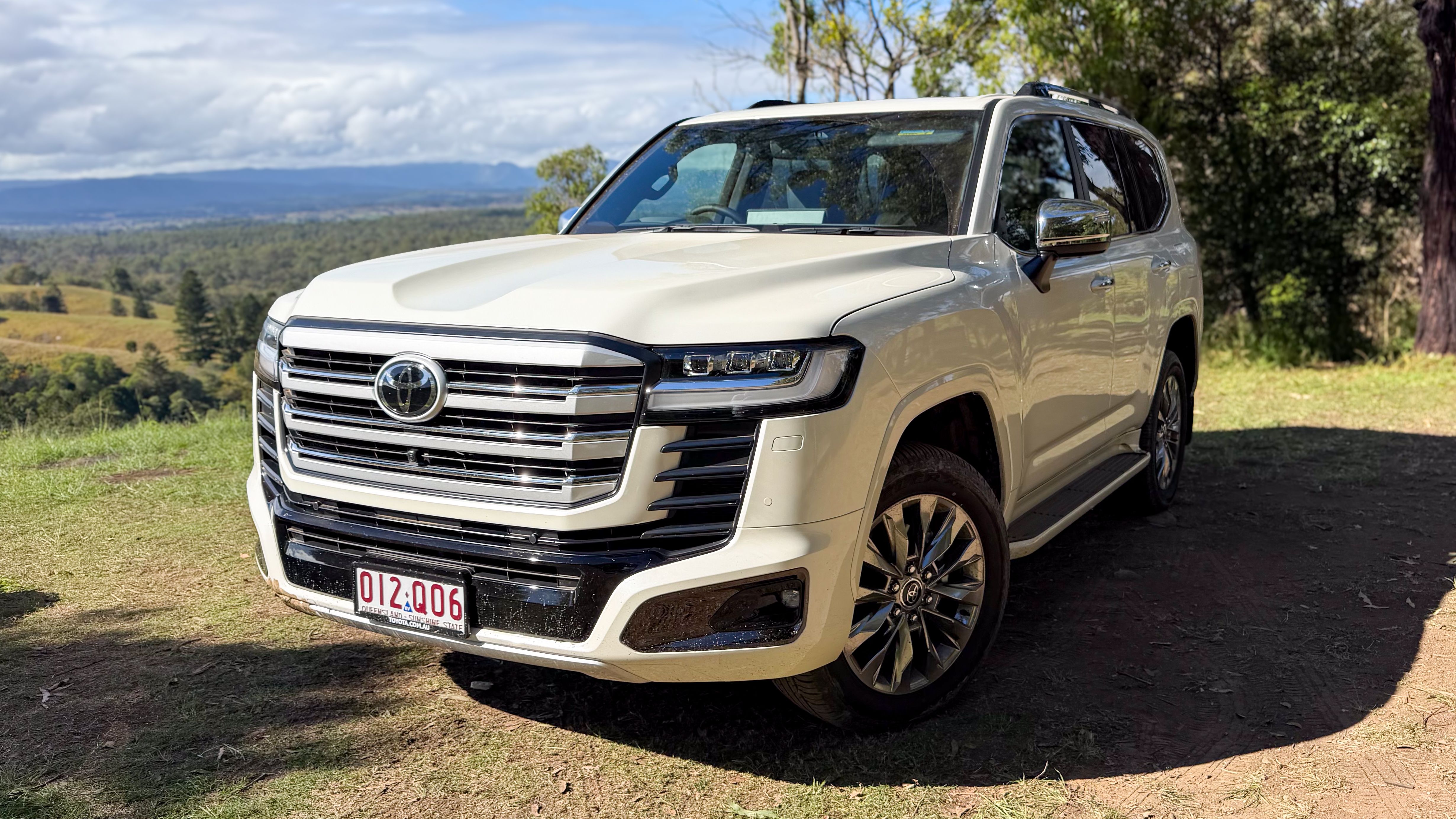 2026 Toyota LandCruiser 300 Series Hybrid review