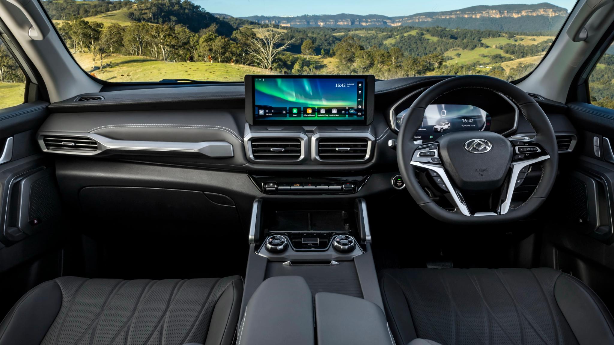 LDV D90 Luxe diesel seven-seat SUV dashboard