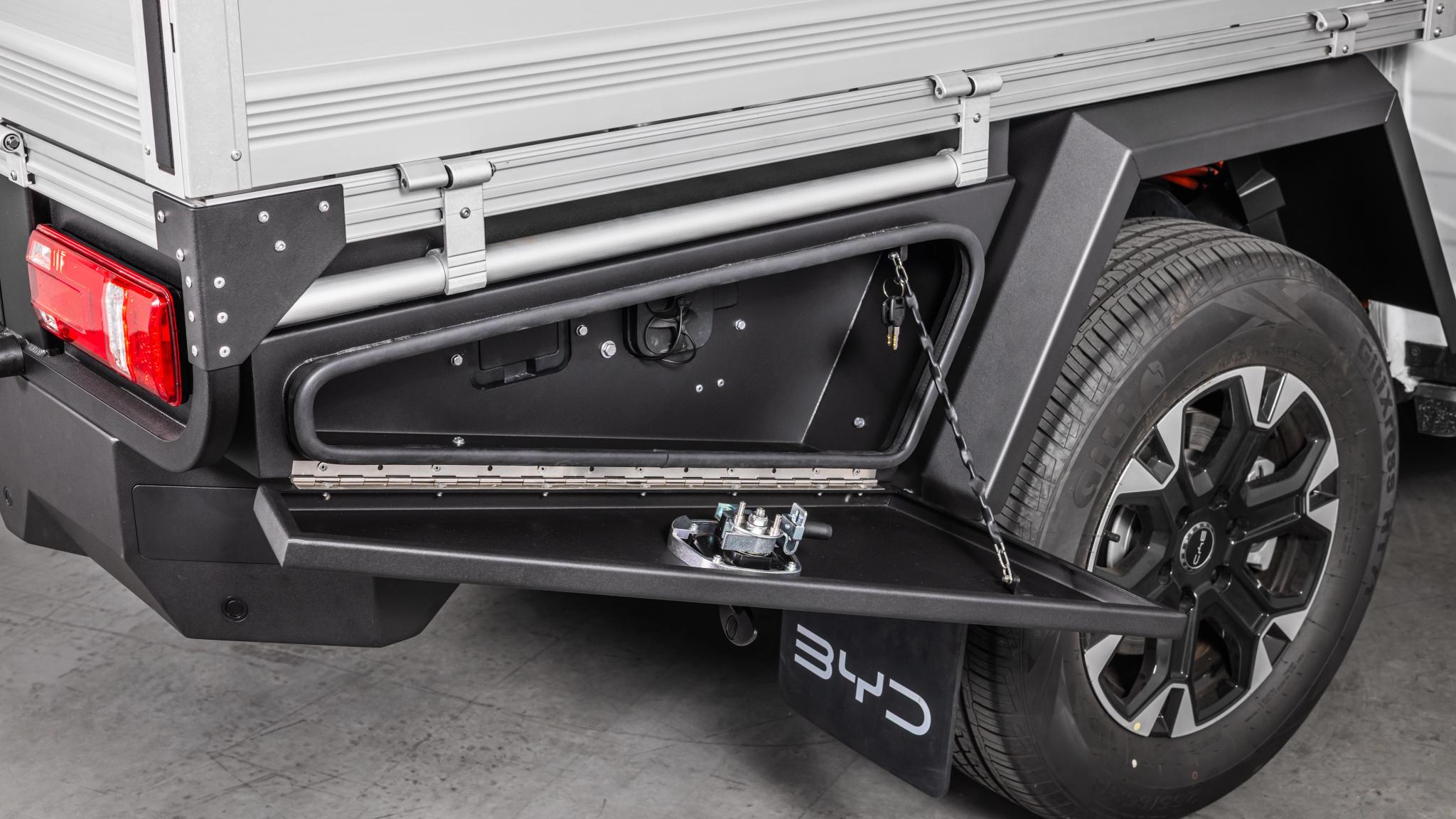 BYD Shark 6 lineup grows to three with cab-chassis and 350kW Performance - Image 5