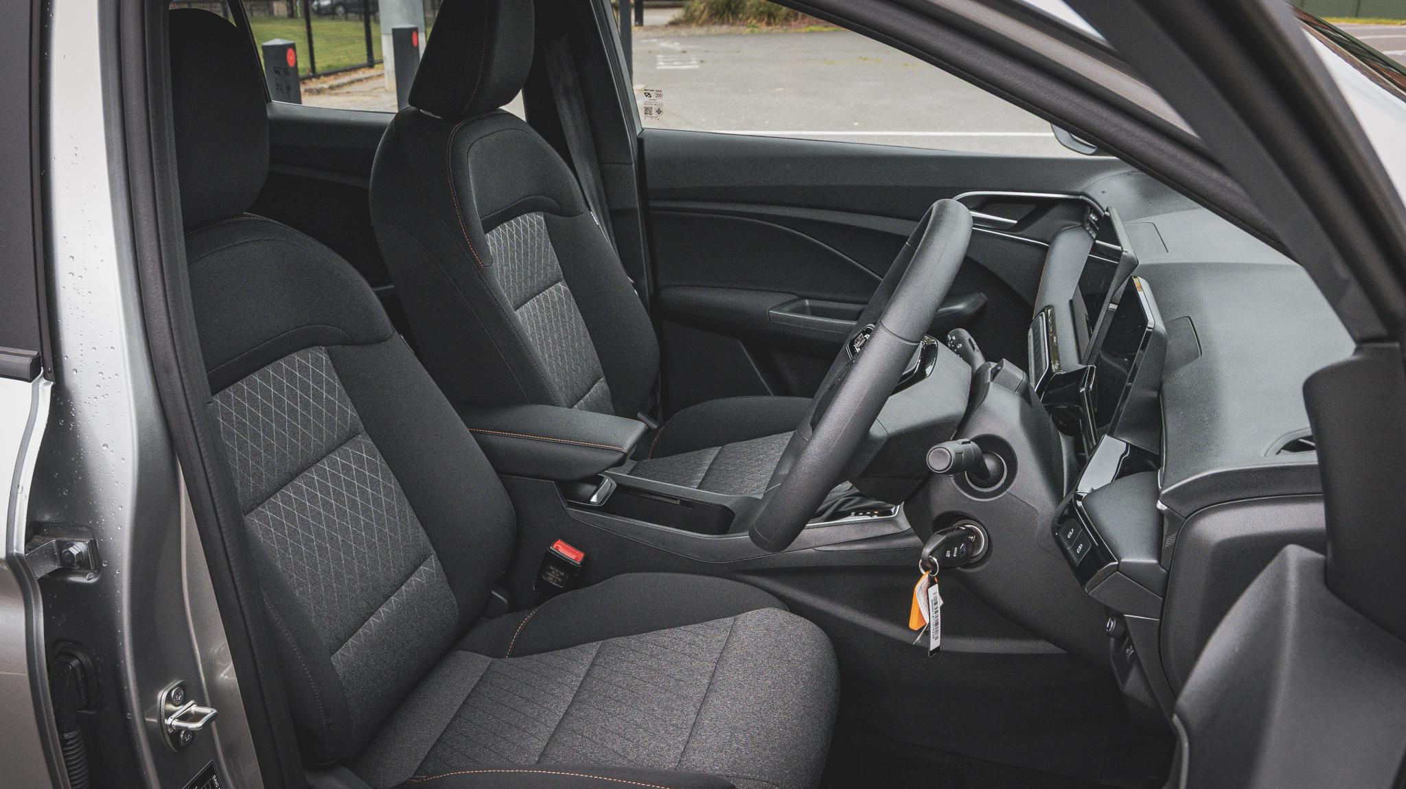 MG3 Vibe Front Seats