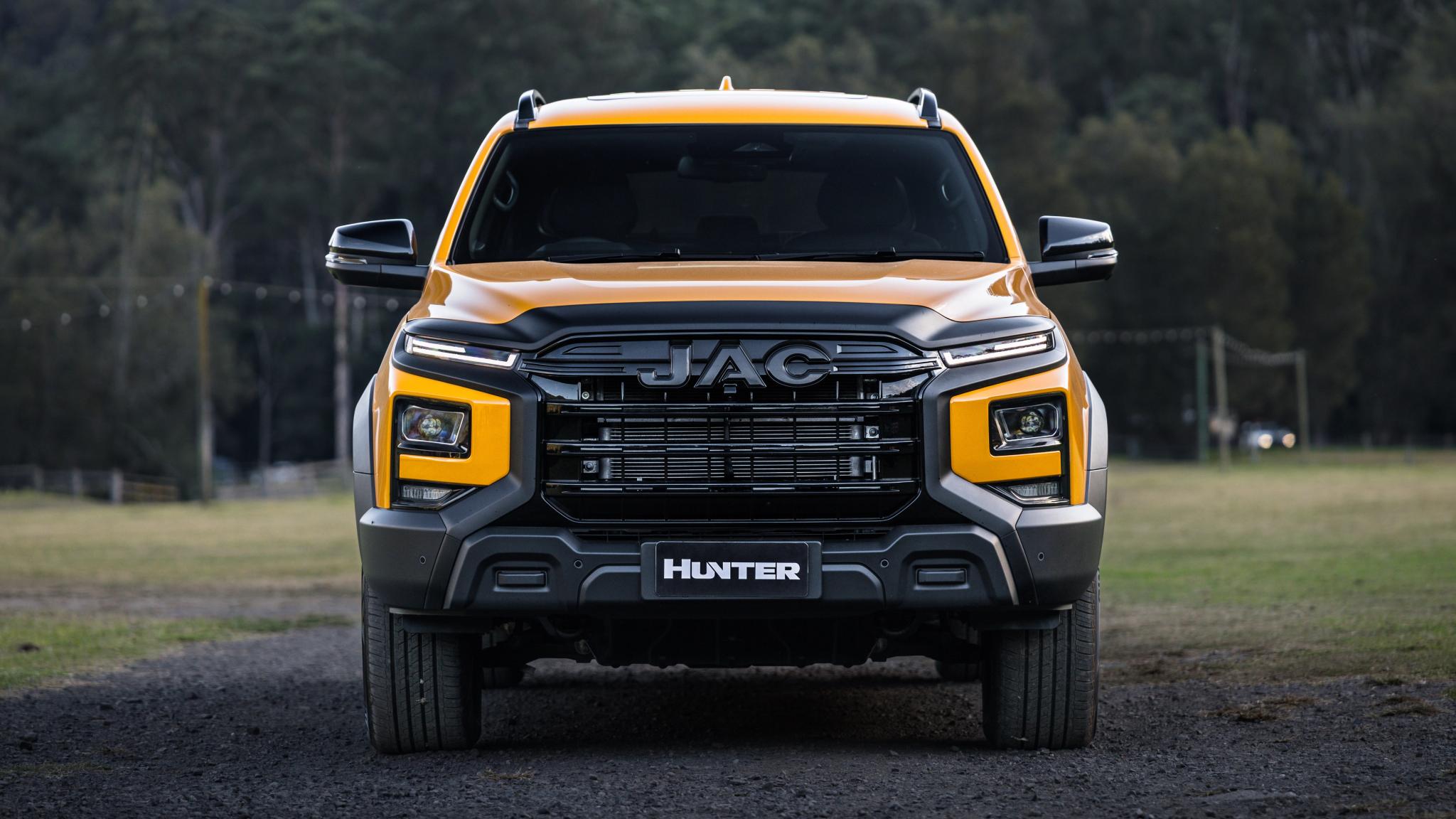 2026 JAC Hunter PHEV dual-cab ute front