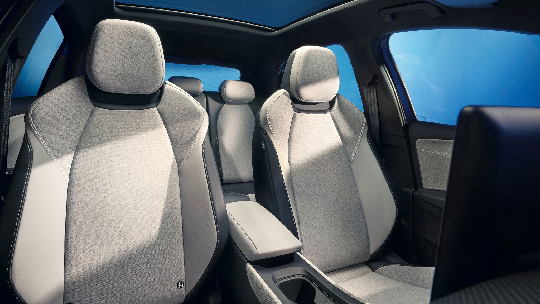 2026 Volkswagen ID. Polo revealed as the first electric Polo ever - Image 6