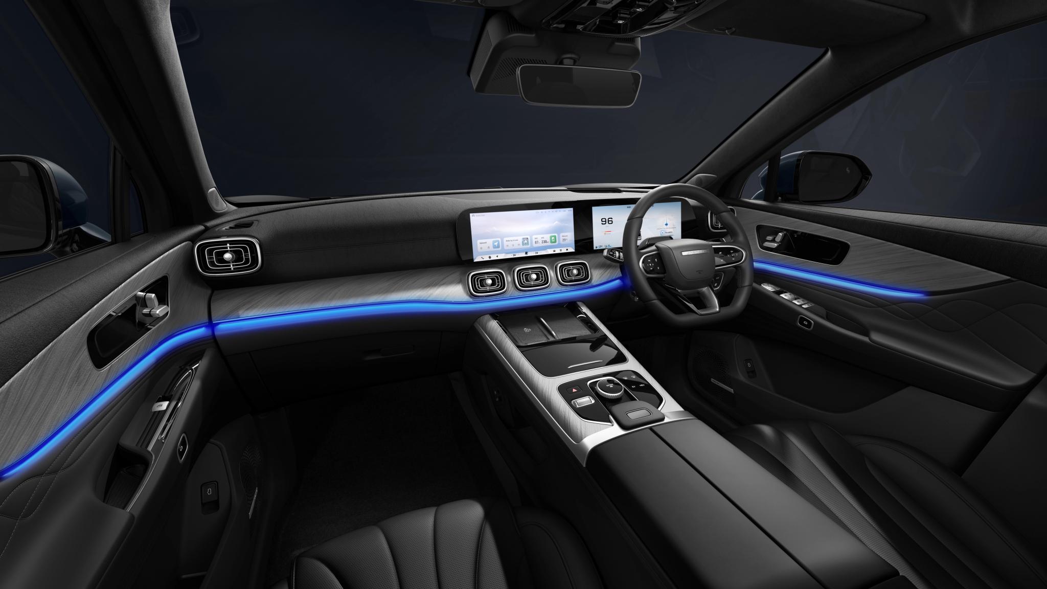 2026 Jaecoo J8 SHS seven-seat plug-in hybrid SUV interior