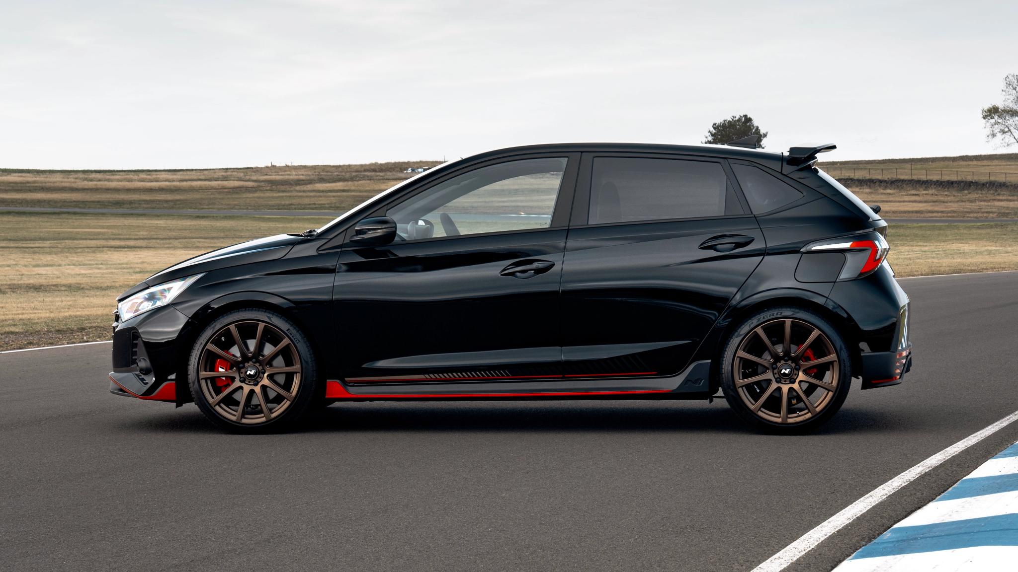 Hyundai farewells the i20 N with a limited 100 car Shadow Edition - Image 4