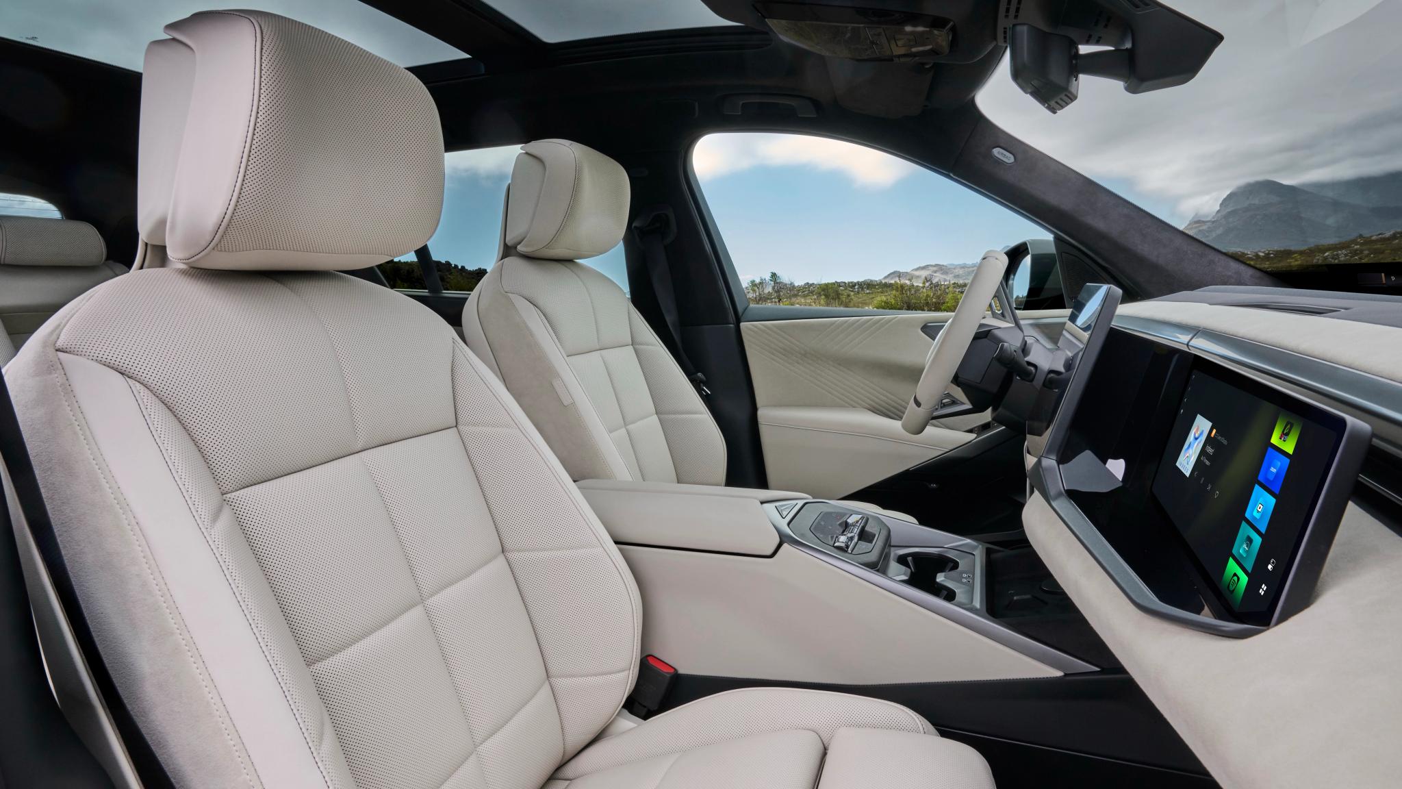 2027 BMW X5 interior seats