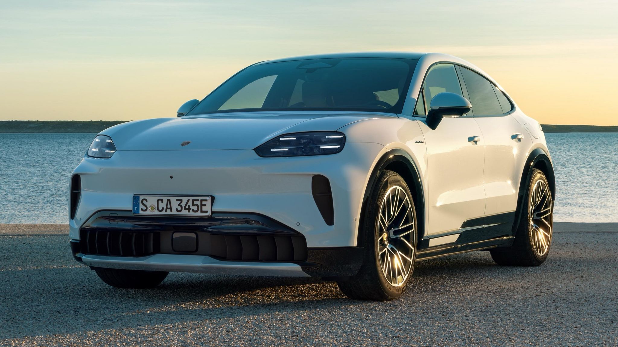 2026 Porsche Cayenne Coupe Electric is the most powerful Porsche ever - Image 2