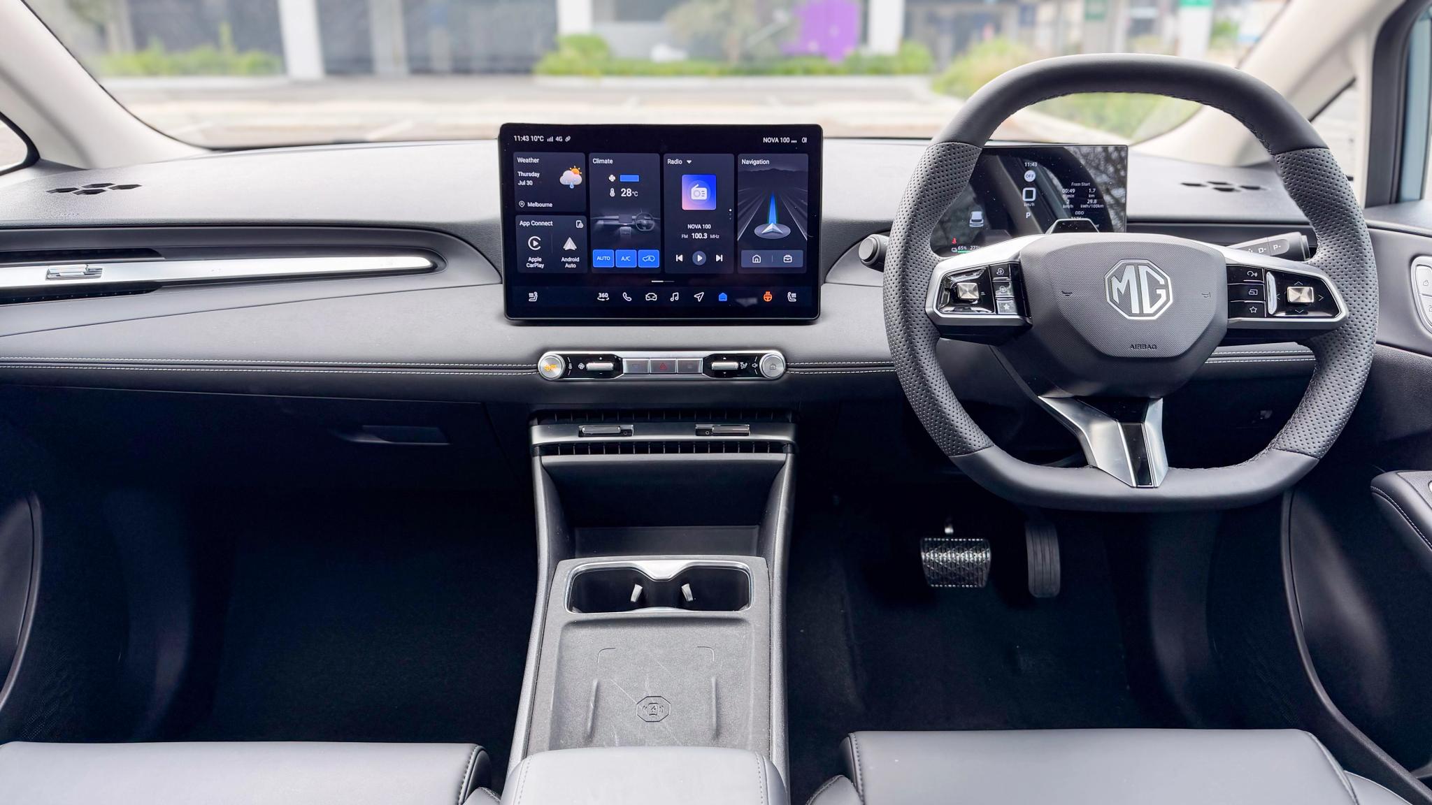 2026 MG4 EV Urban dashboard
