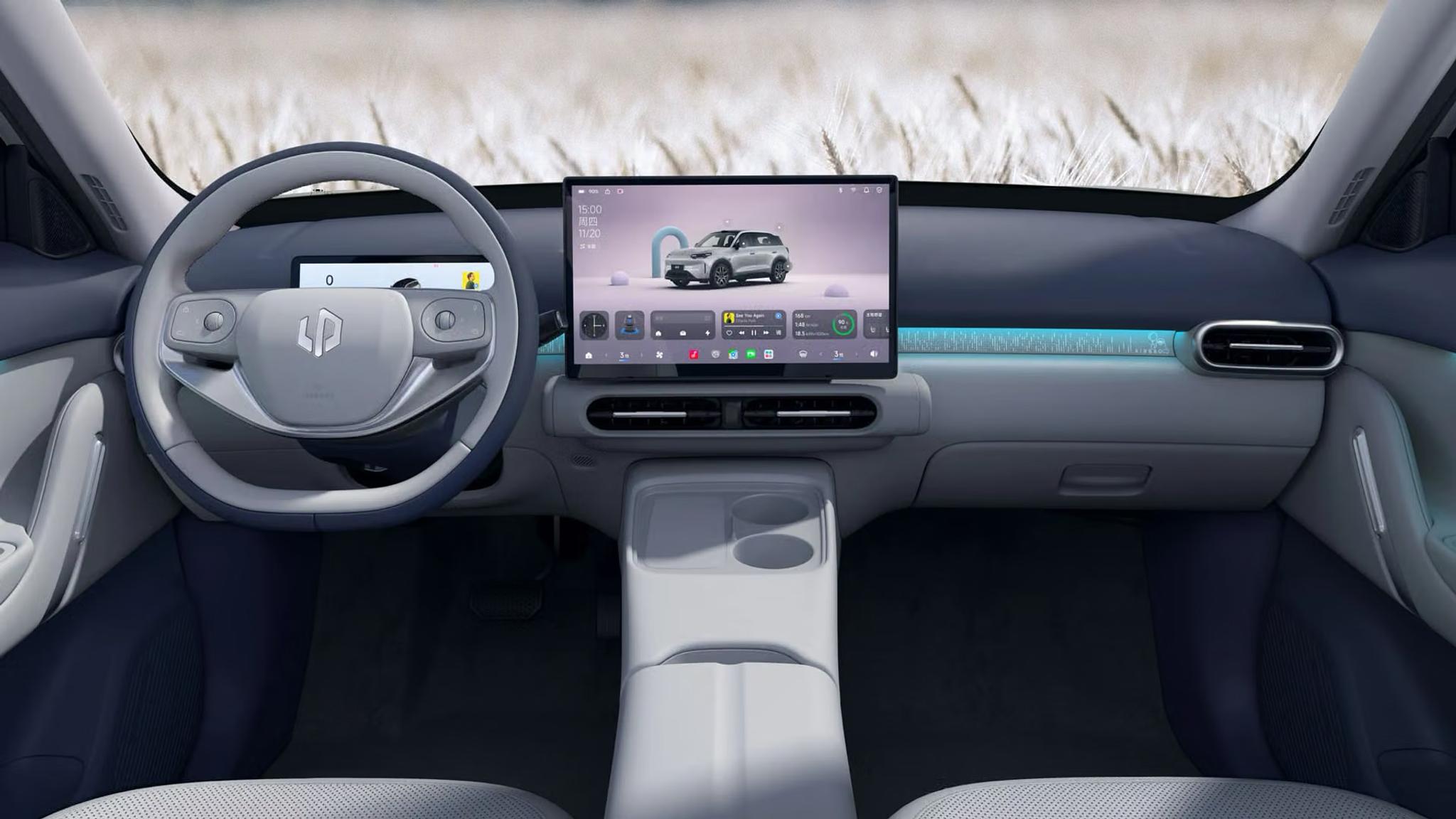 Leapmotor B03X small electric SUV front dashboard