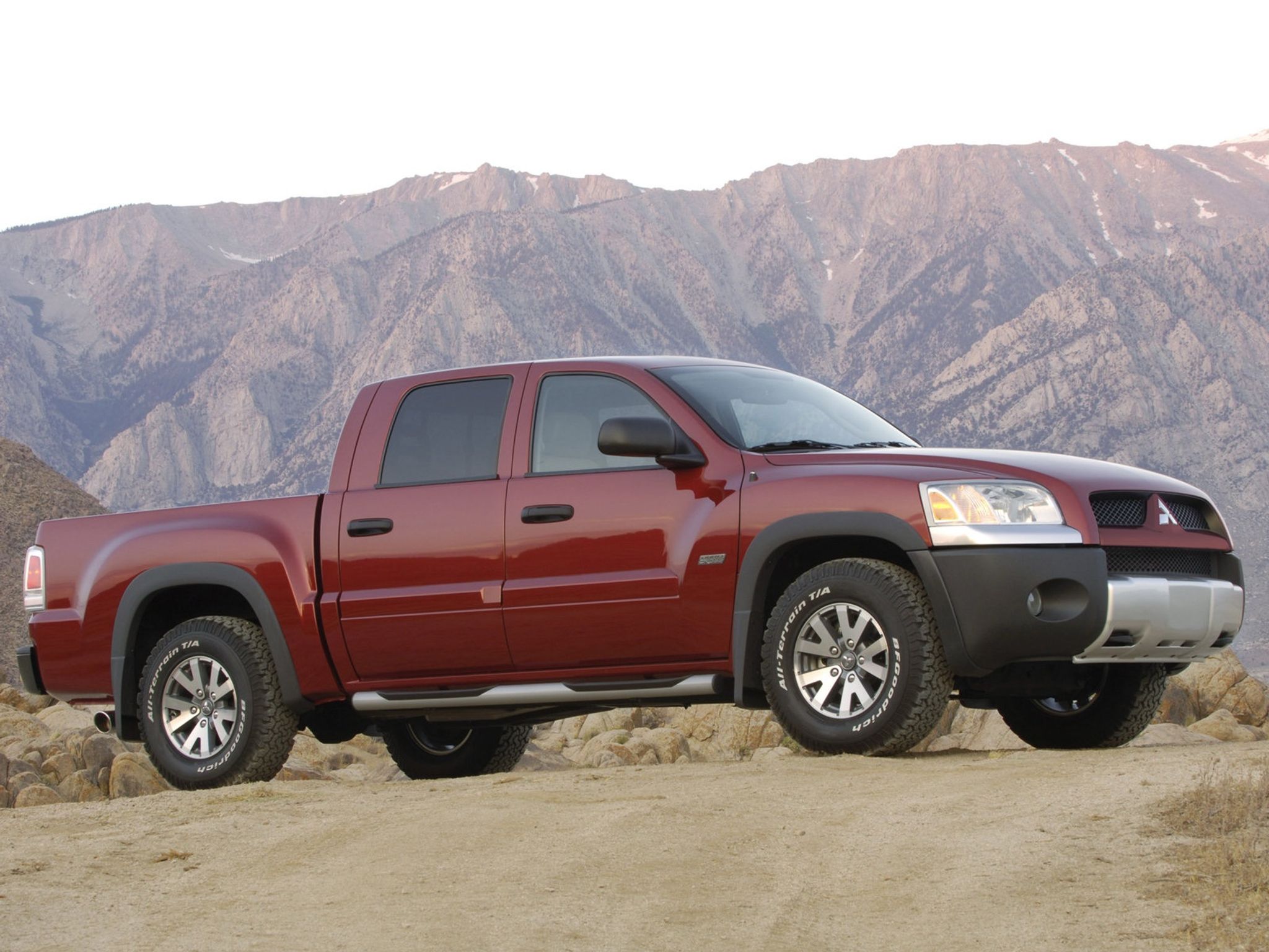 2007 Mitsubishi Raider