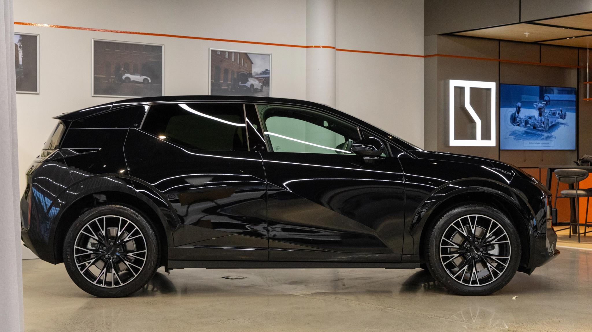 2026 Zeekr X Side Profile