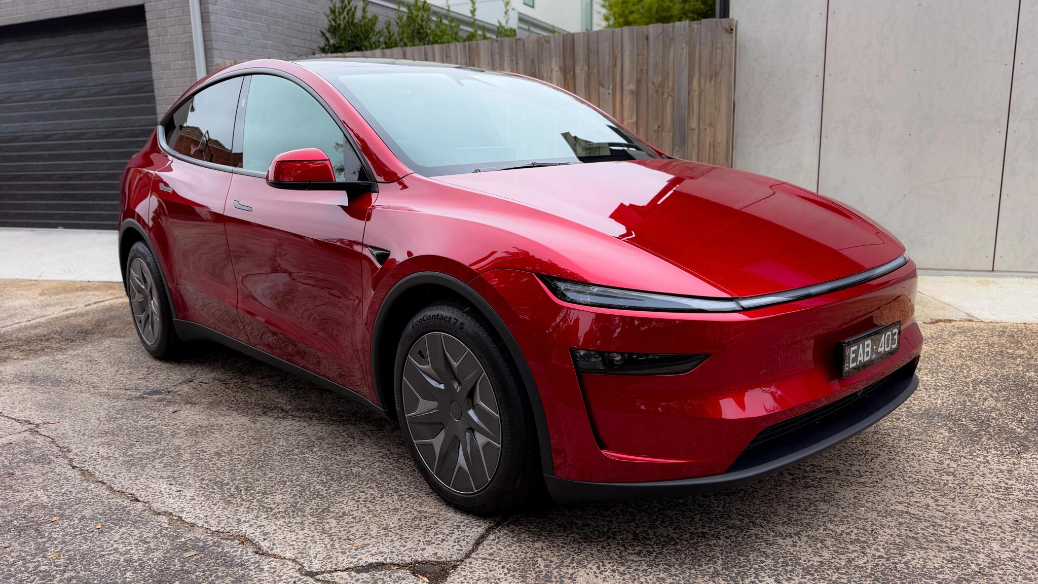 2026 Tesla Model Y L review - Image 2
