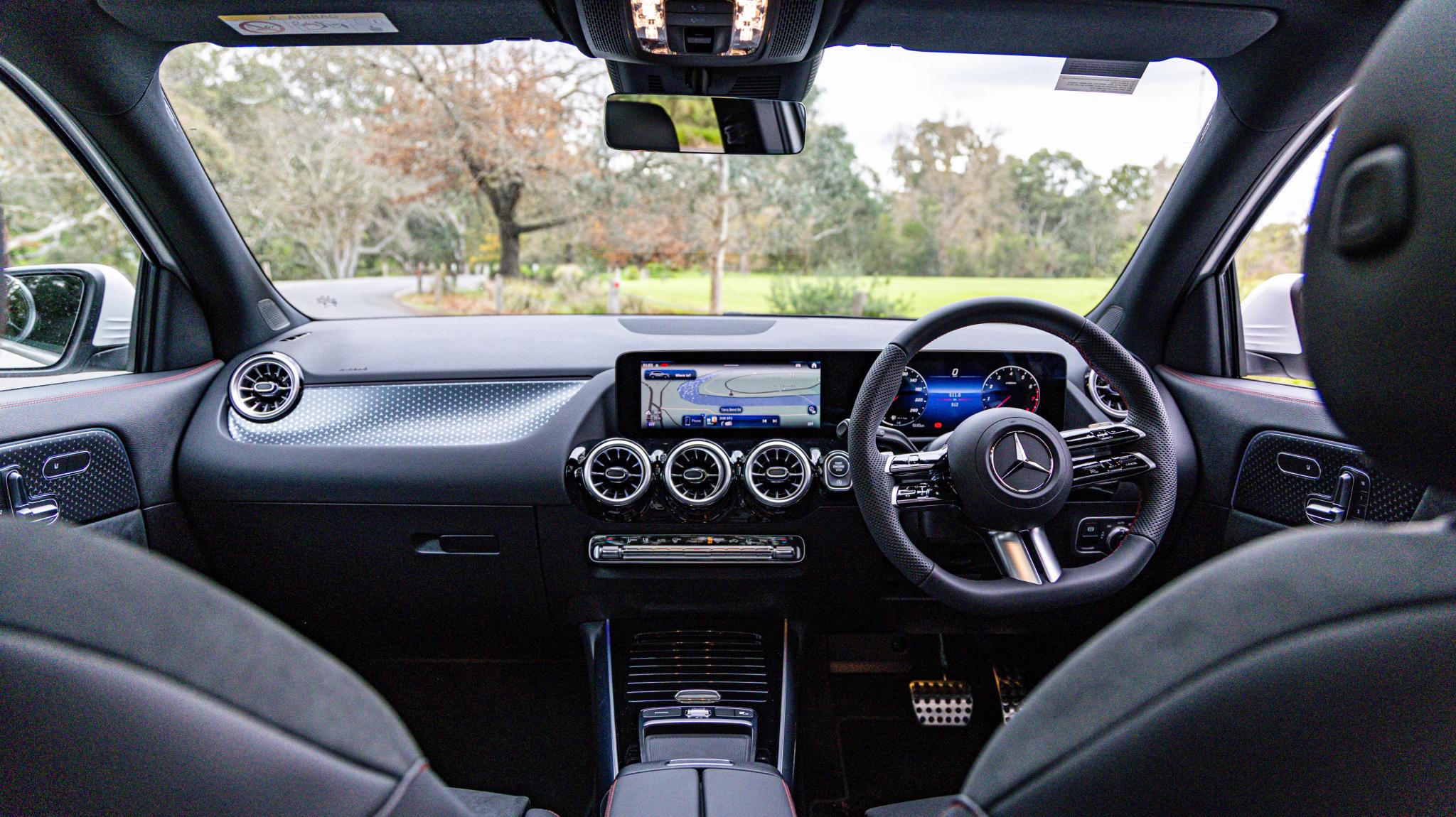 2026 Mercedes-Benz GLA interior
