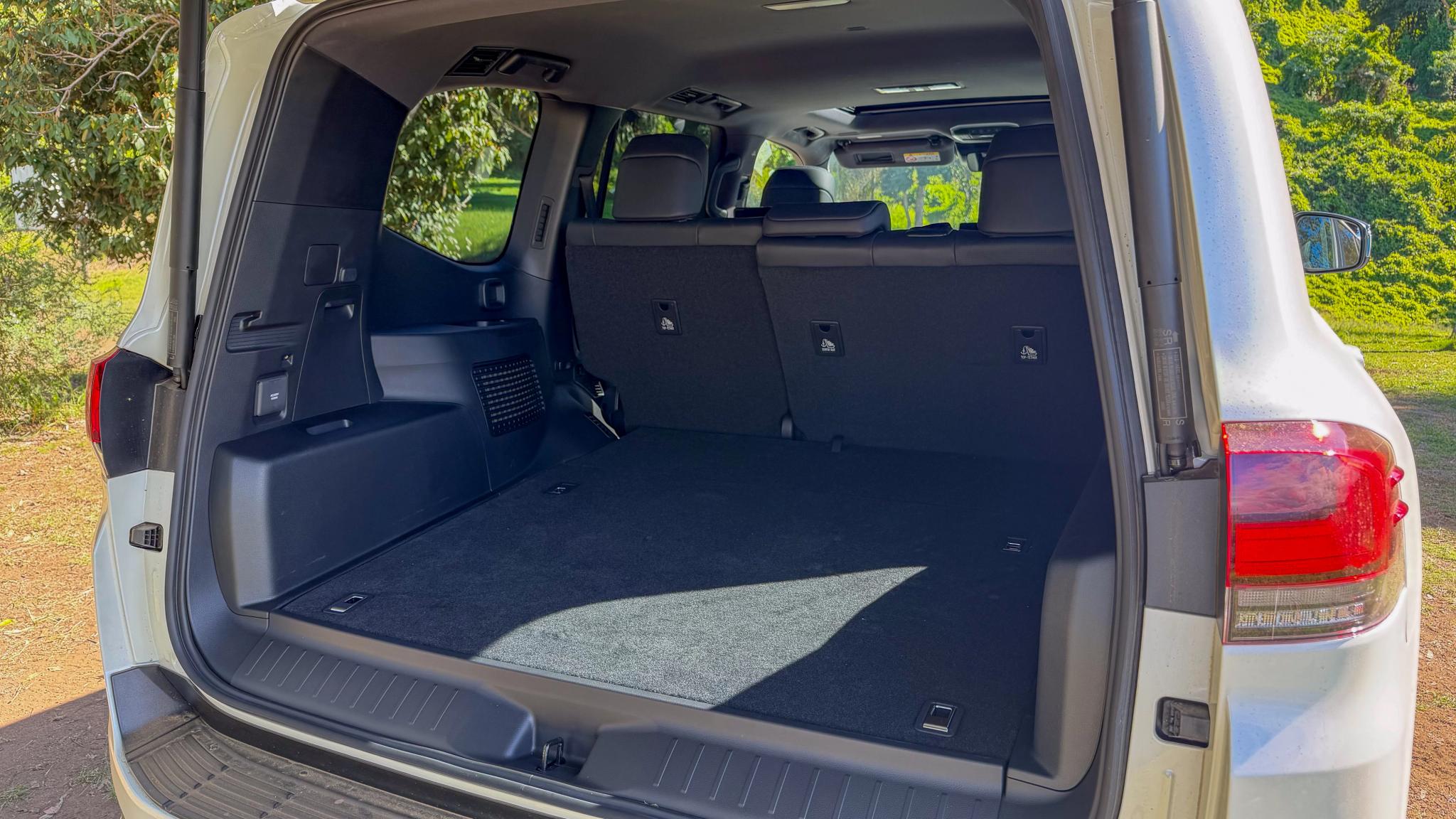 2026 Toyota LandCruiser 300 Series Hybrid boot