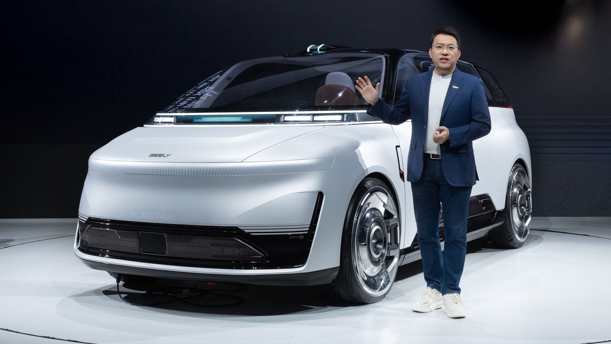 Geely unveils Galaxy Light concept and 1,000hp electric off-road platform - Image 3