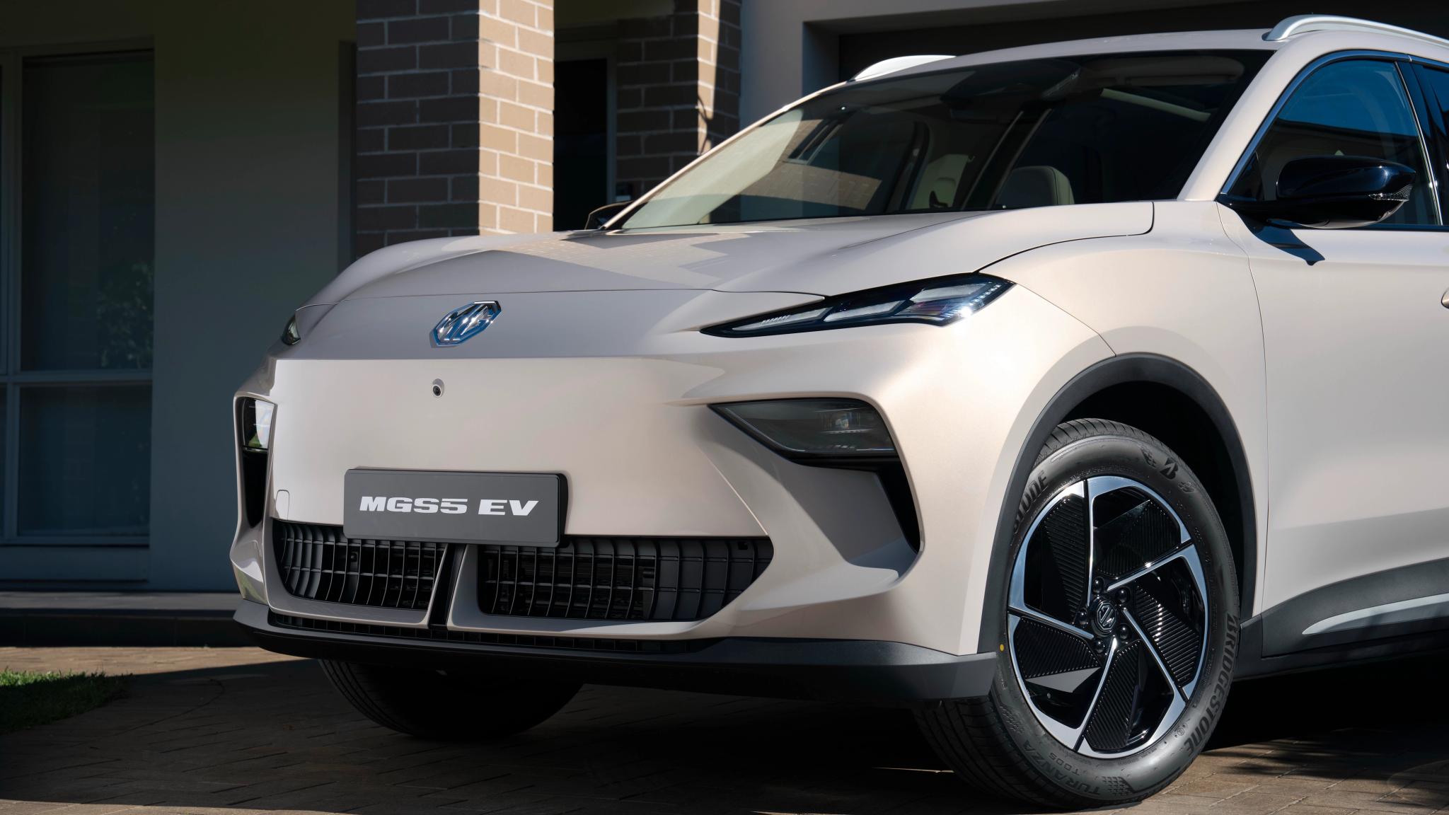2026 MG S5 EV Essence small electric SUV