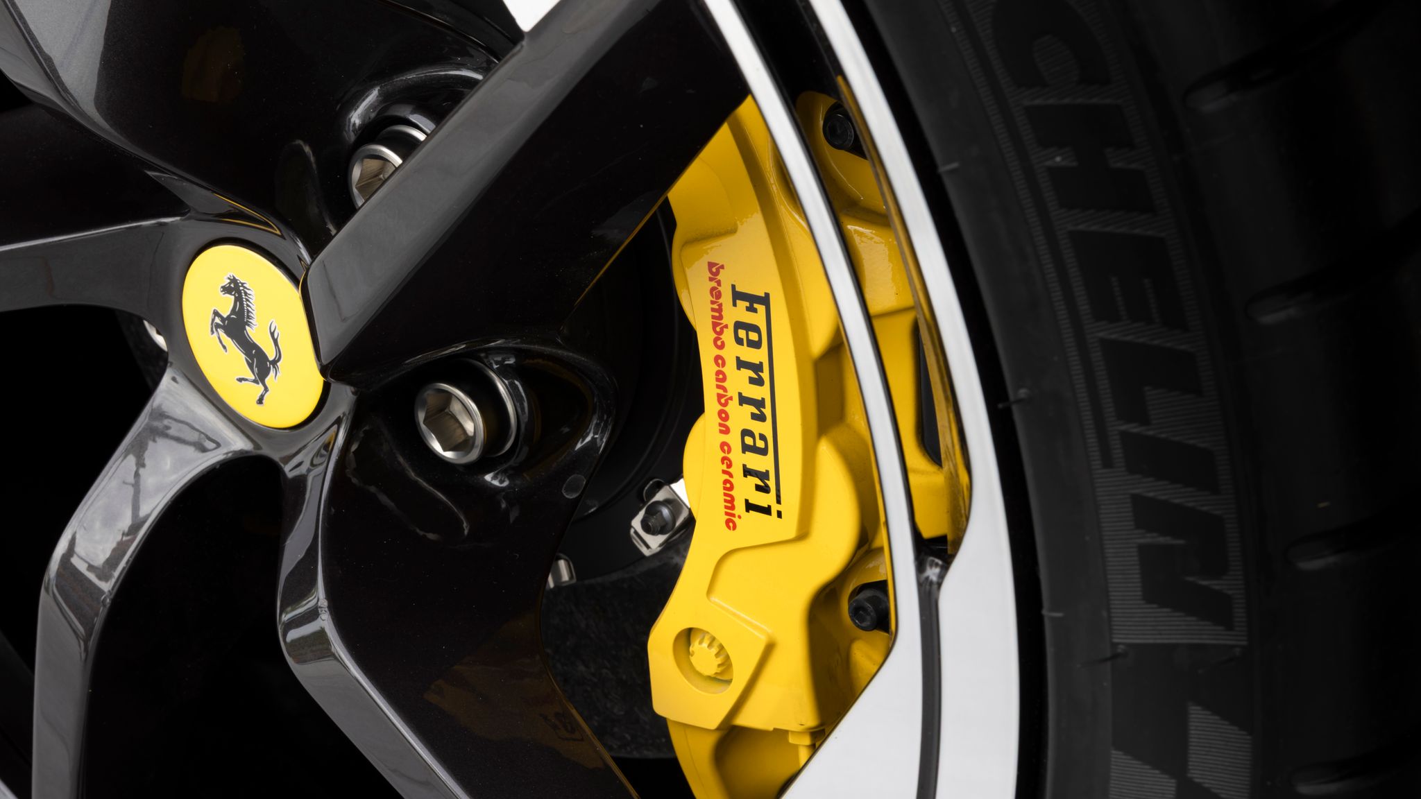 Ferrari HC25 one-off revealed with 530kW V8 and F80-inspired styling - Image 7