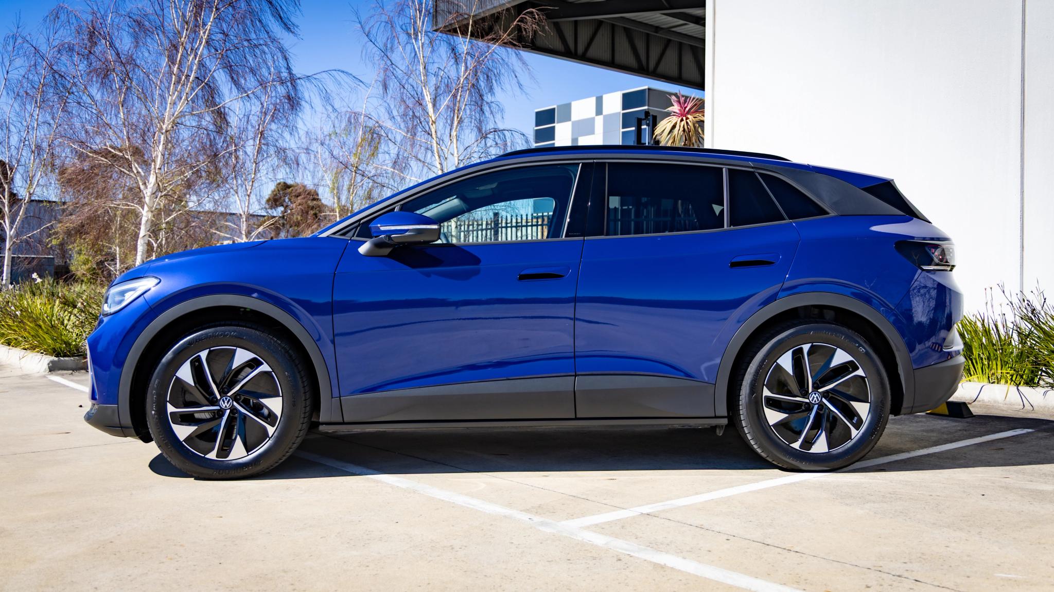 2026 Volkswagen ID.4 Pro side profile