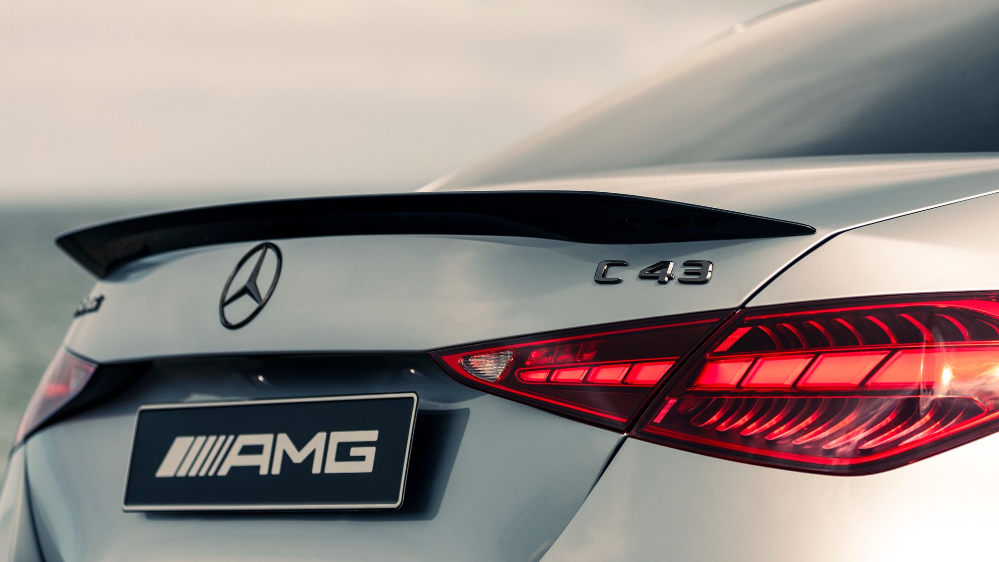 Mercedes-AMG C43 Edition R+ undercuts standard C43 with extra kit - Image 8