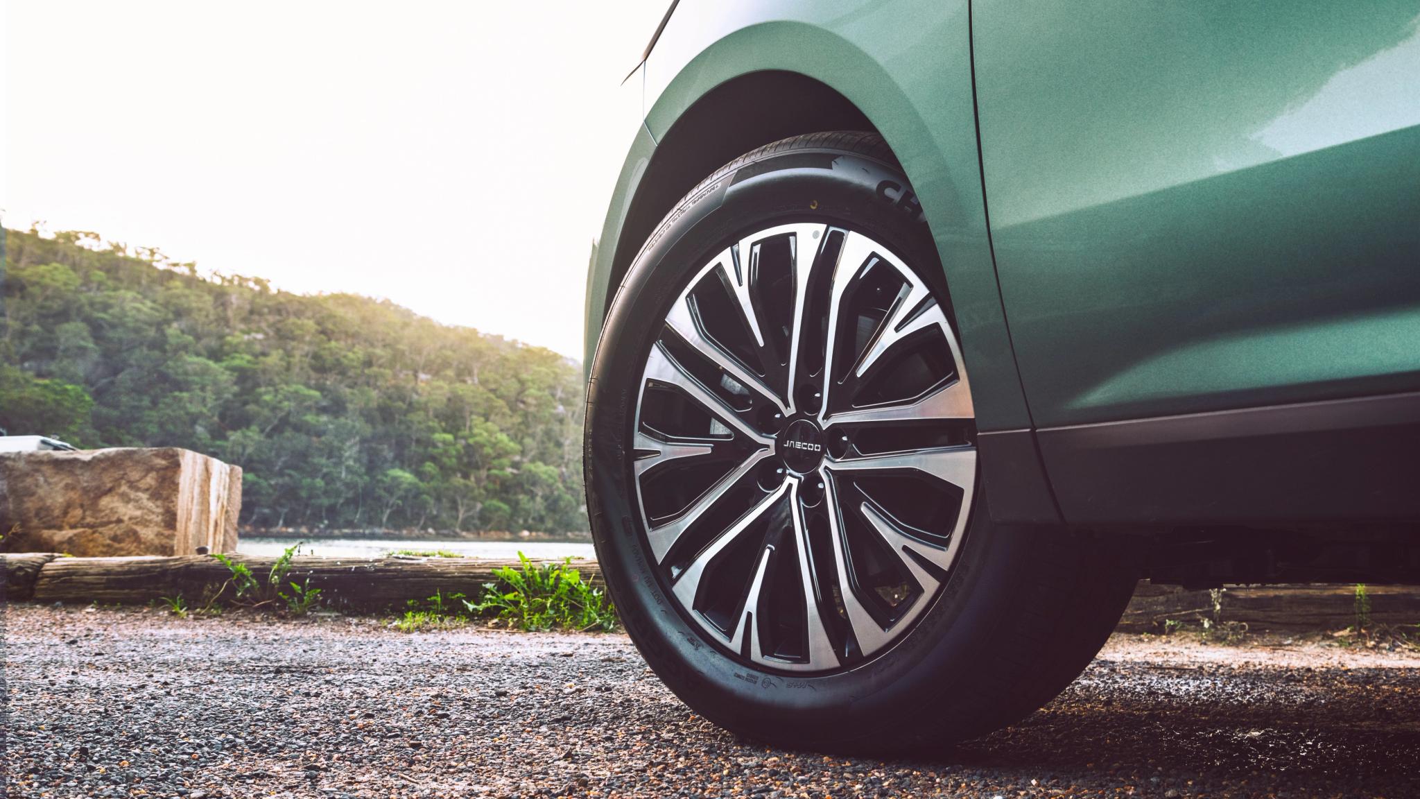 Jaecoo J5 petrol undercuts rivals with $25,990 driveaway price tag - Image 5