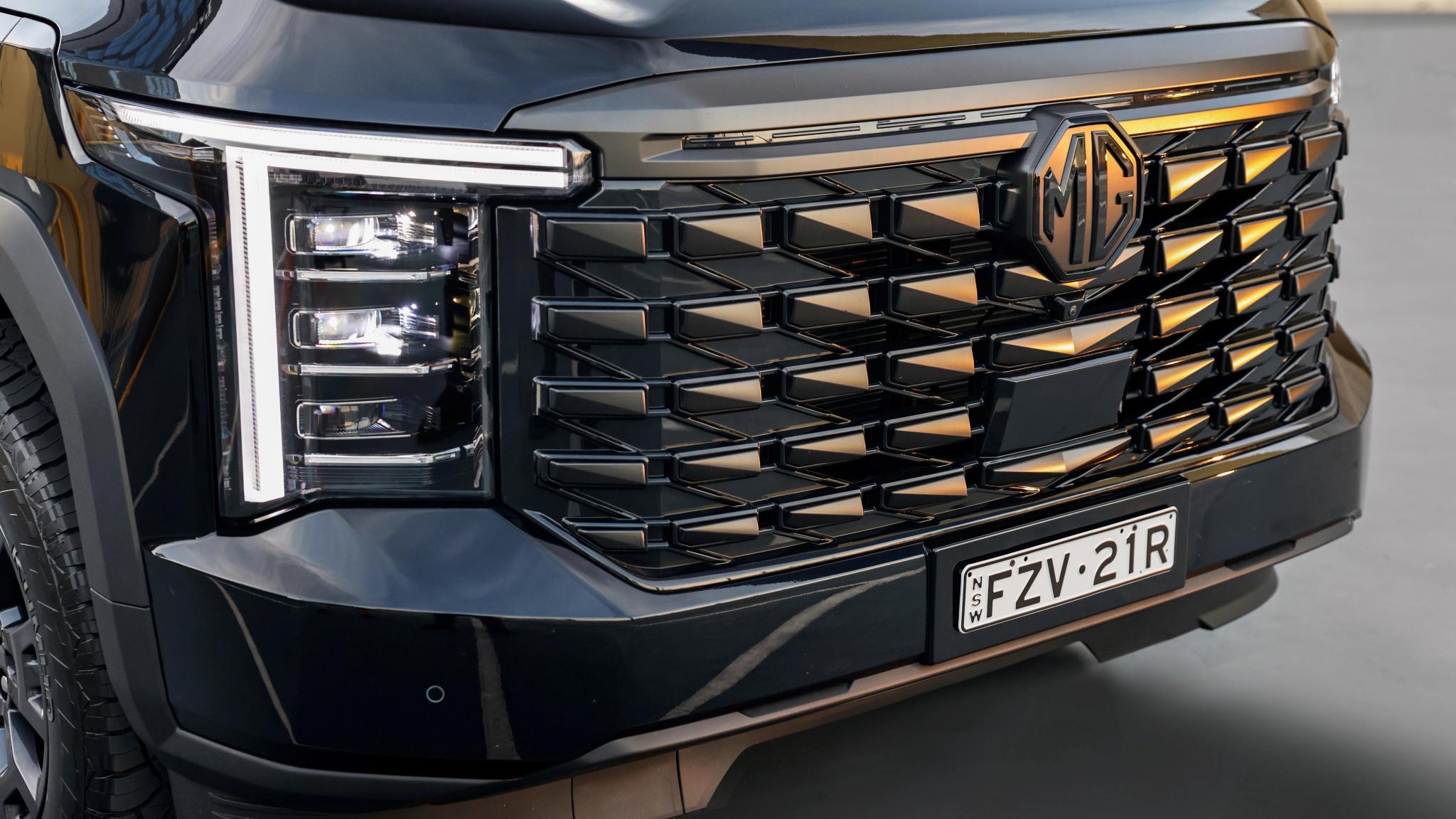 2026 MG U9 Black Edition dual-cab ute front grille