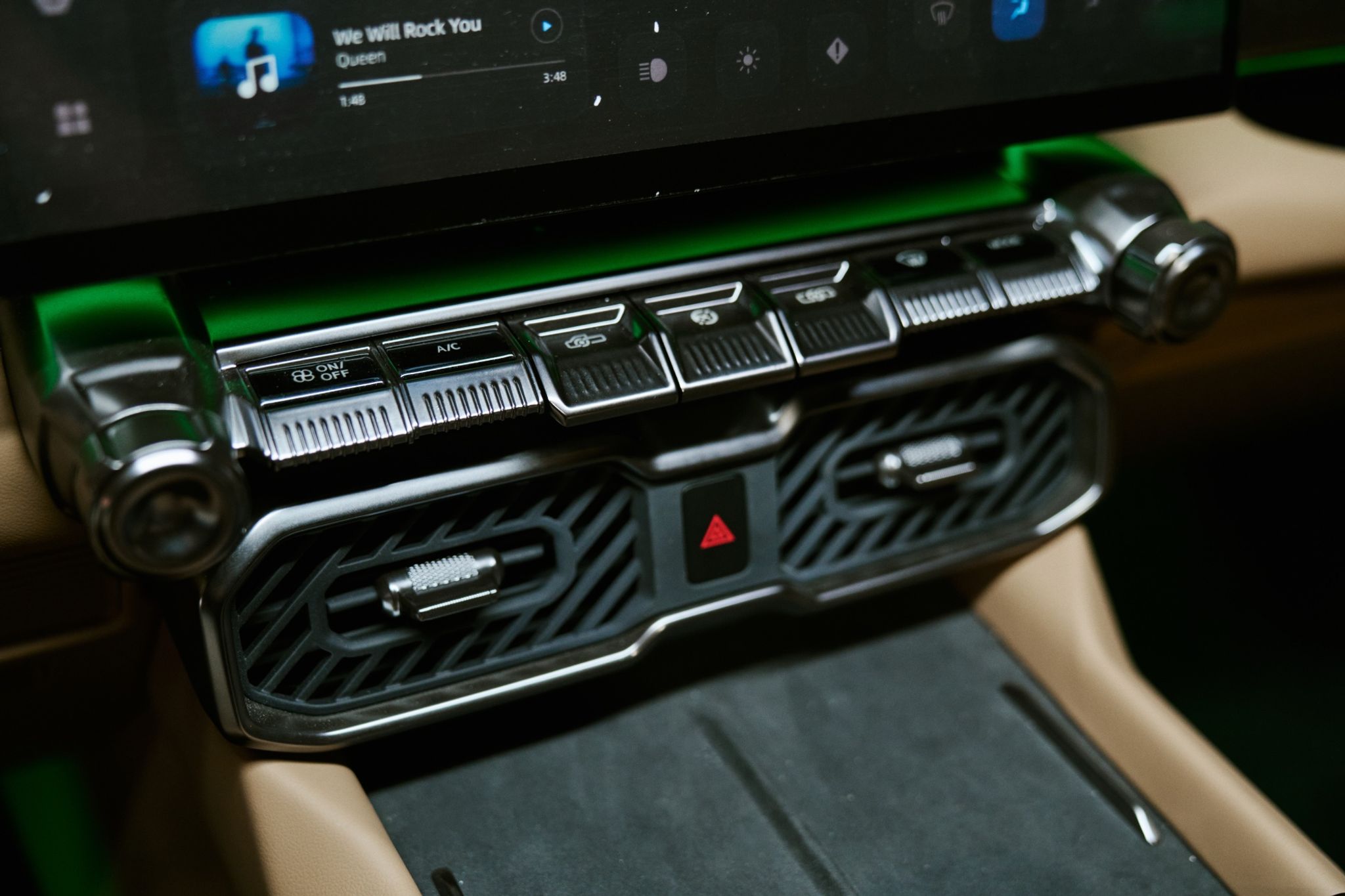 Chery KP31 ute interior revealed: premium cabin targets top of the segment - Image 5