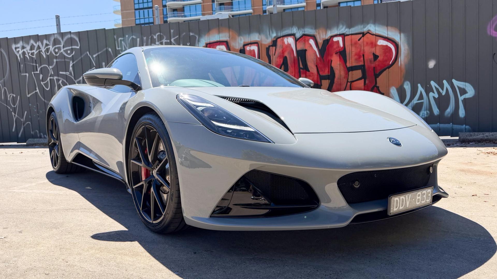 2026 Lotus Emira Turbo SE review