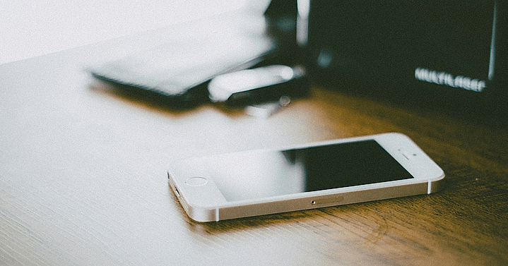 Should You Call or Message a Dealership