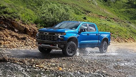 2025 Chevrolet Silverado 1500 Review: Power, Versatility, and Modern Tech in One Bold Package