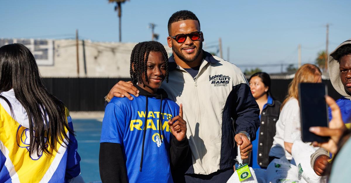 Aaron Donald 99 Foundation Hosts Thanksgiving Distribution For Watts