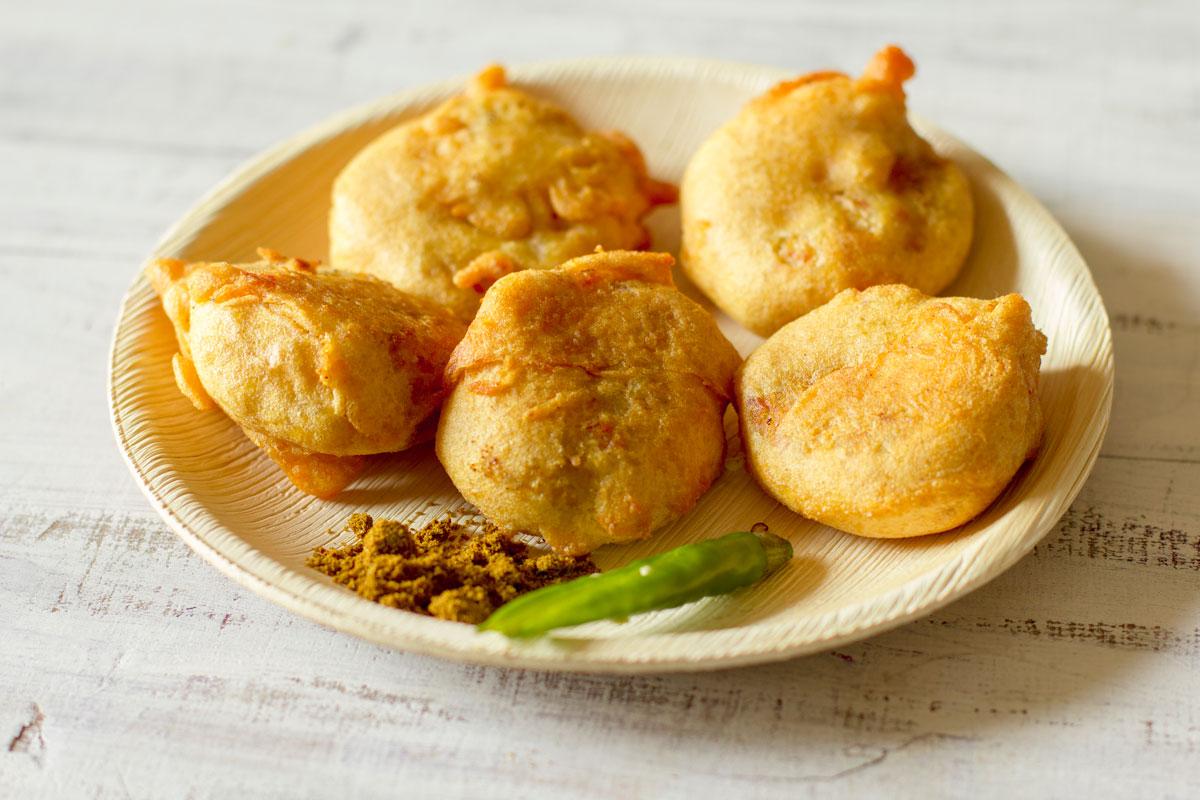 Batata Vada Recipe: Easy Gujarati Street Food at Home by Vishruti Patel Batata Vada Recipe: Easy Gujarati Street Food at Home by Vishruti Patel